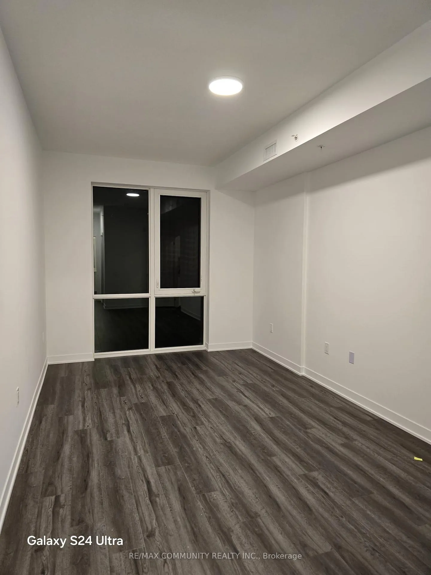 Photo 12 of Unit 304, 385 Arctic Red Drive, Oshawa, Windfields — HOMEH