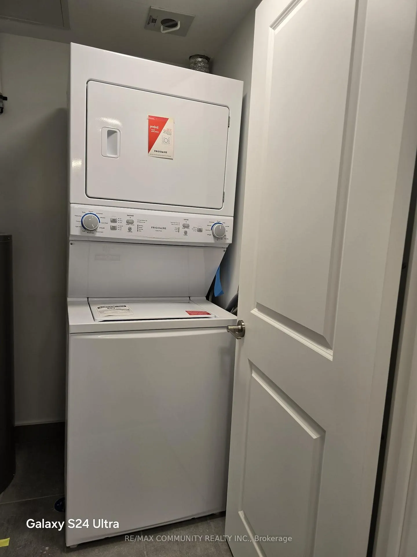 Photo 16 of Unit 304, 385 Arctic Red Drive, Oshawa, Windfields — HOMEH