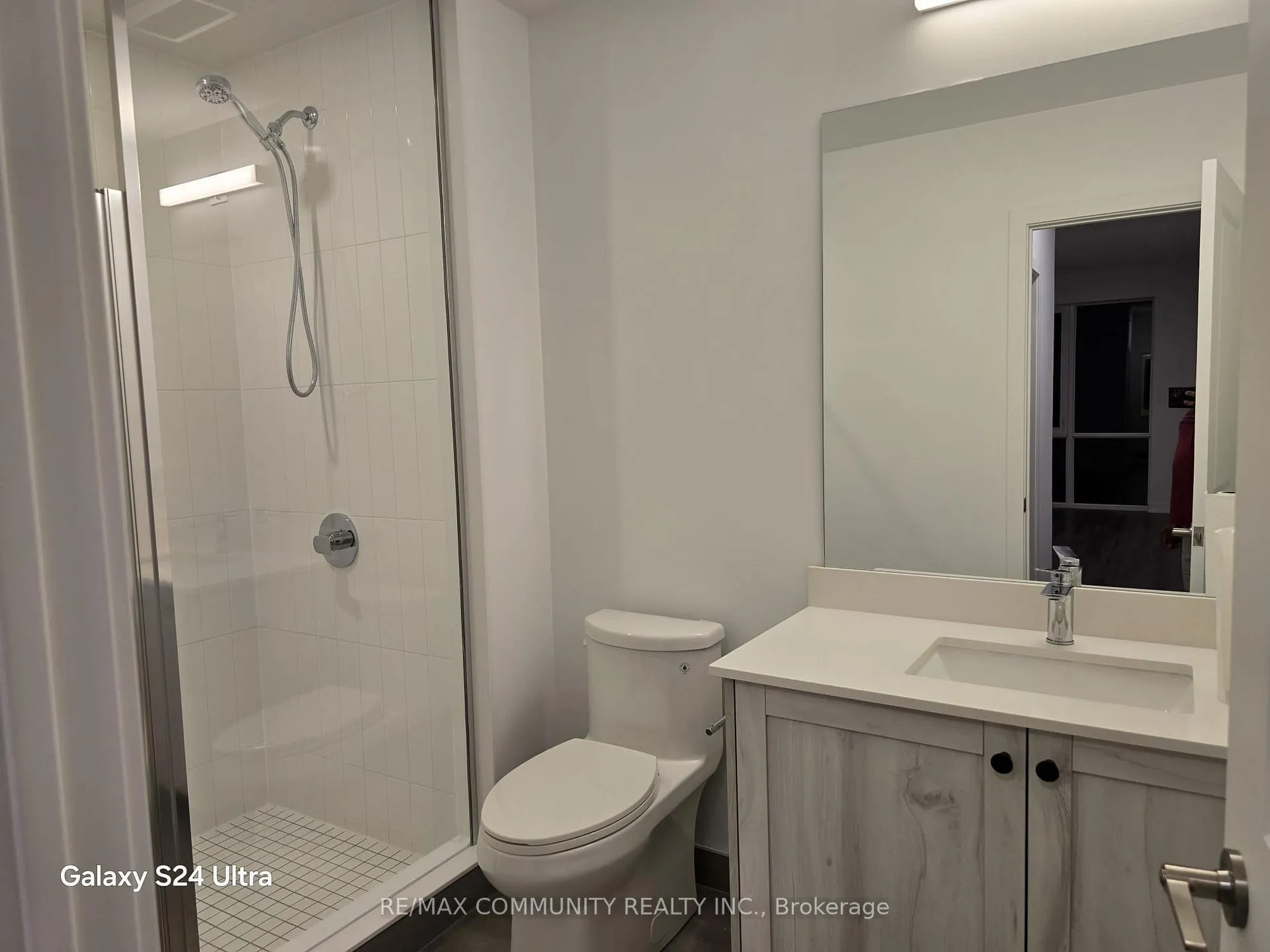 Photo 18 of Unit 304, 385 Arctic Red Drive, Oshawa, Windfields — HOMEH