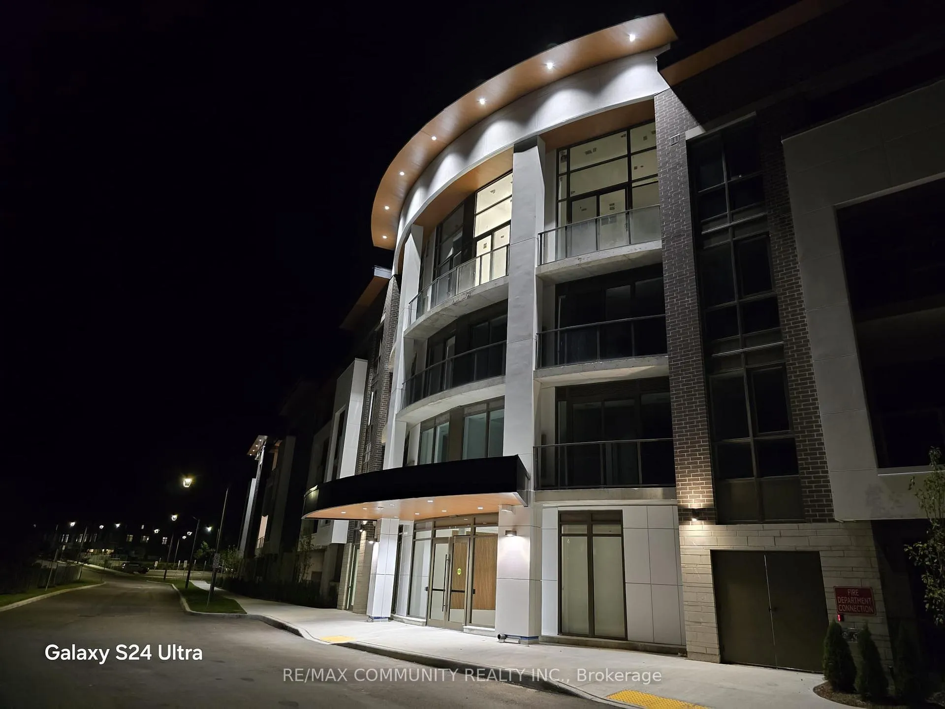 Photo 25 of Unit 304, 385 Arctic Red Drive, Oshawa, Windfields — HOMEH