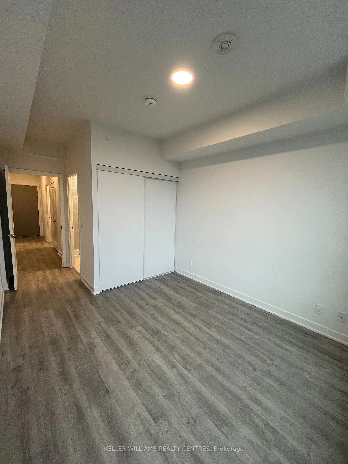 Photo 15 of Unit 2703, 30 Upper Mall Way, Vaughan, Brownridge — HOMEH