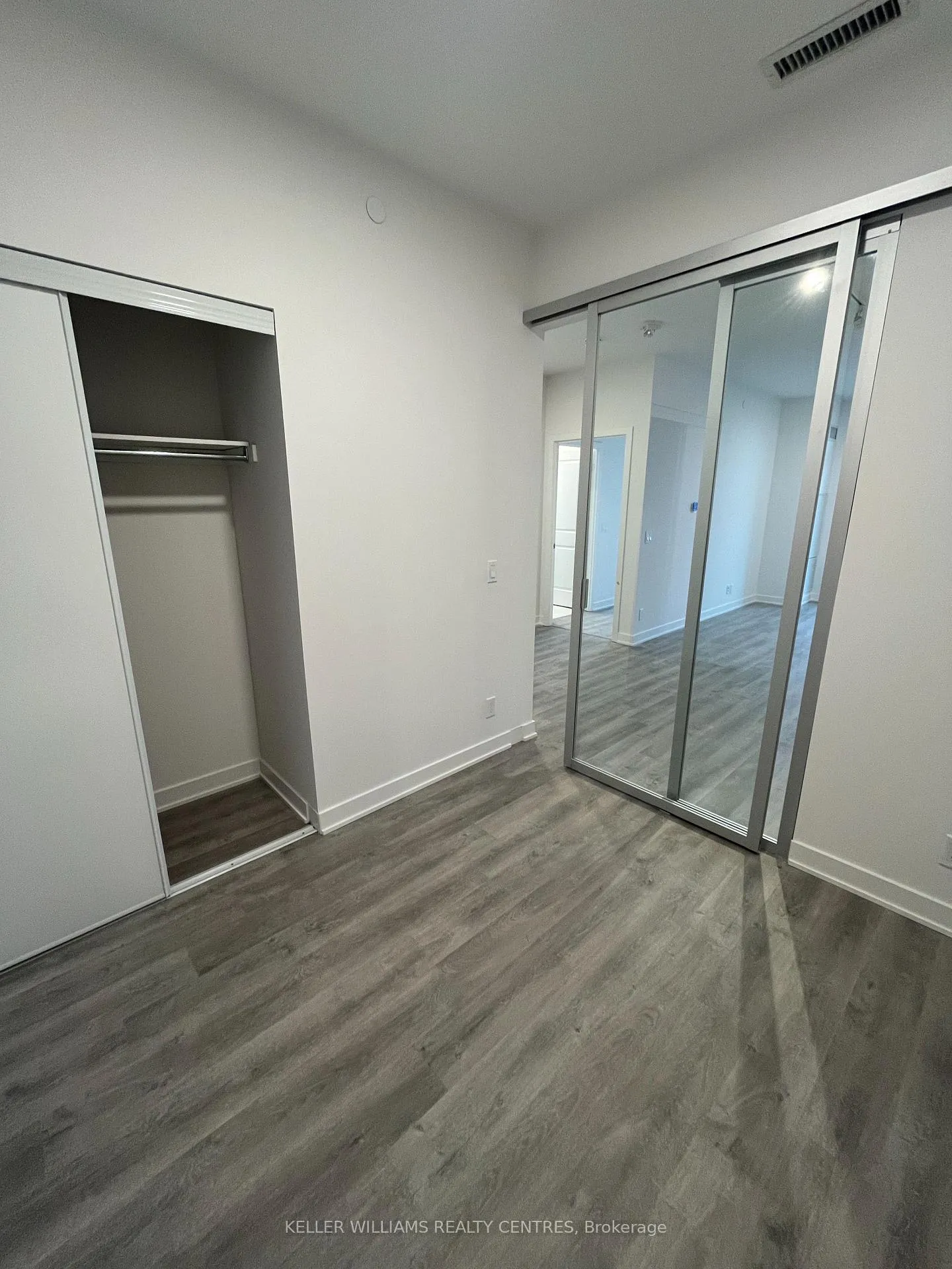 Photo 20 of Unit 2703, 30 Upper Mall Way, Vaughan, Brownridge — HOMEH