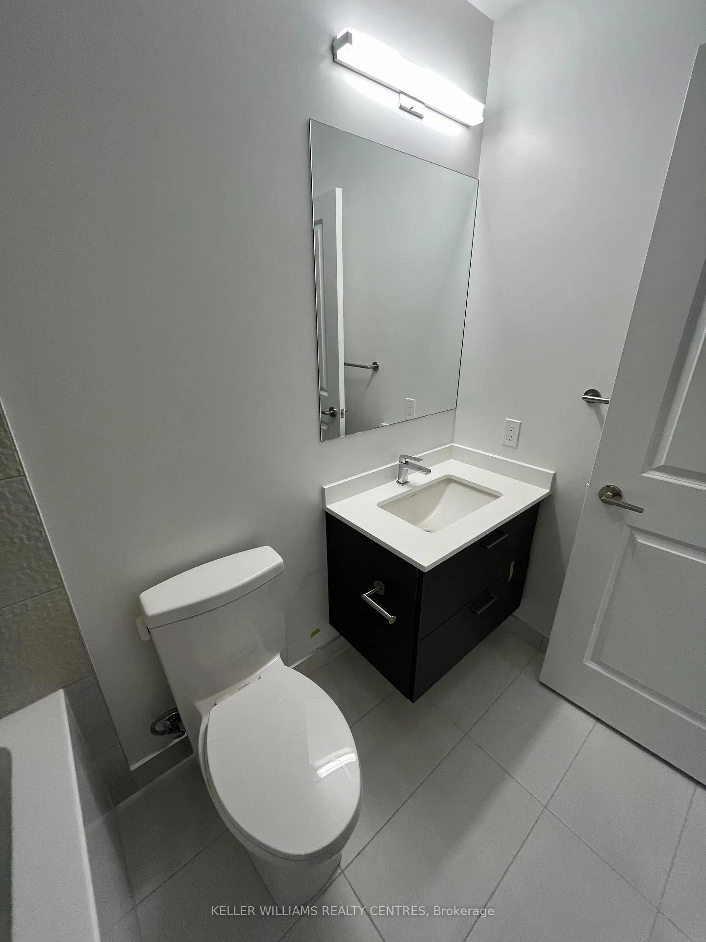Photo 29 of Unit 2703, 30 Upper Mall Way, Vaughan, Brownridge — HOMEH
