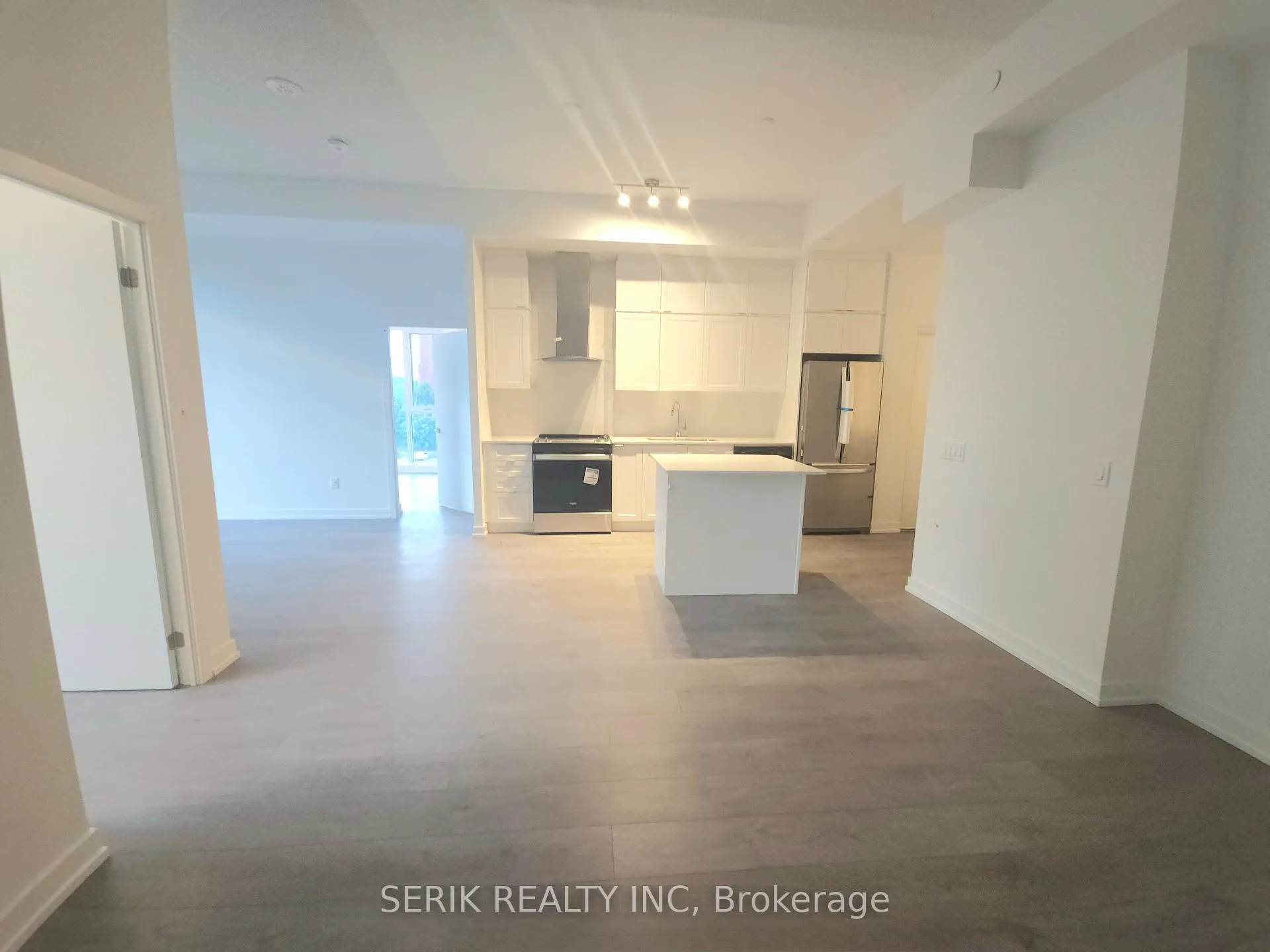 Photo 5 of Unit 403, 55 Duke Street W, Kitchener, City Commercial Core — HOMEH