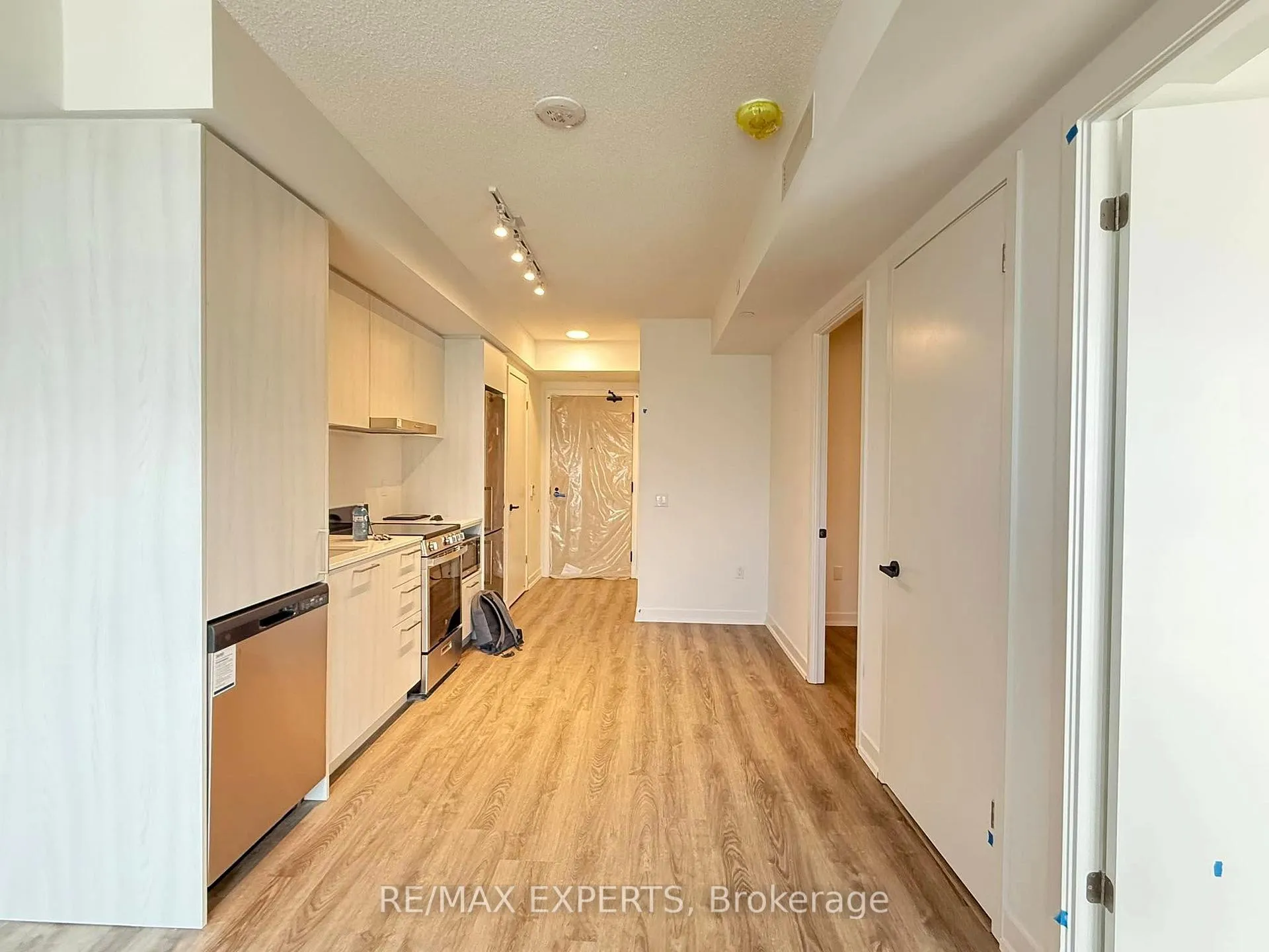 Photo 7 of Unit 3107, 195 Commerce Street, Vaughan, Vaughan Corporate Centre — HOMEH