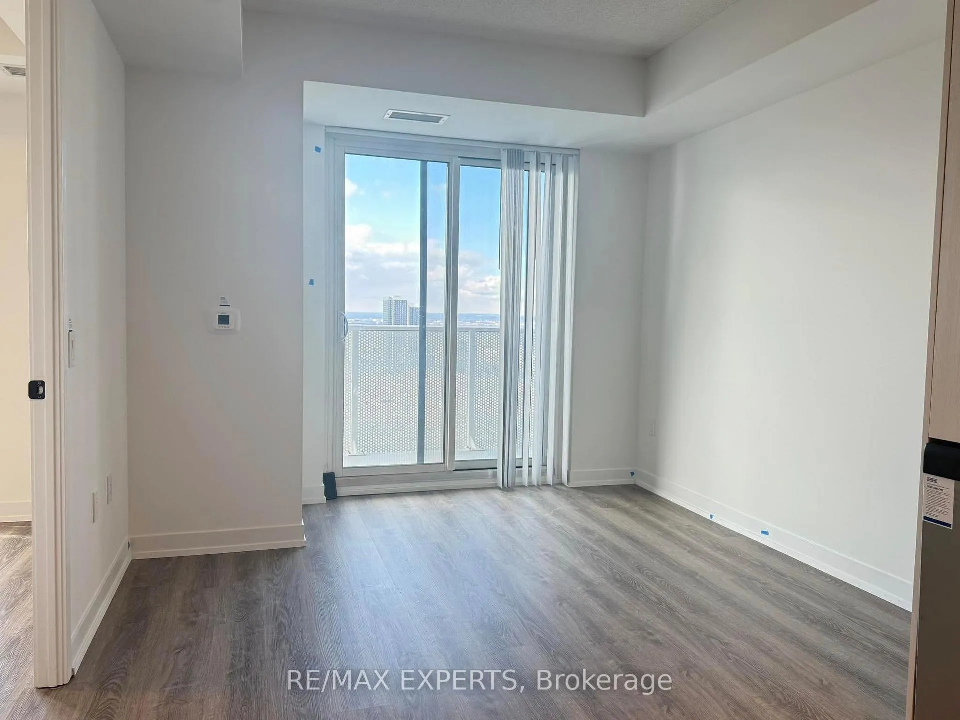 Photo 12 of Unit 3107, 195 Commerce Street, Vaughan, Vaughan Corporate Centre — HOMEH