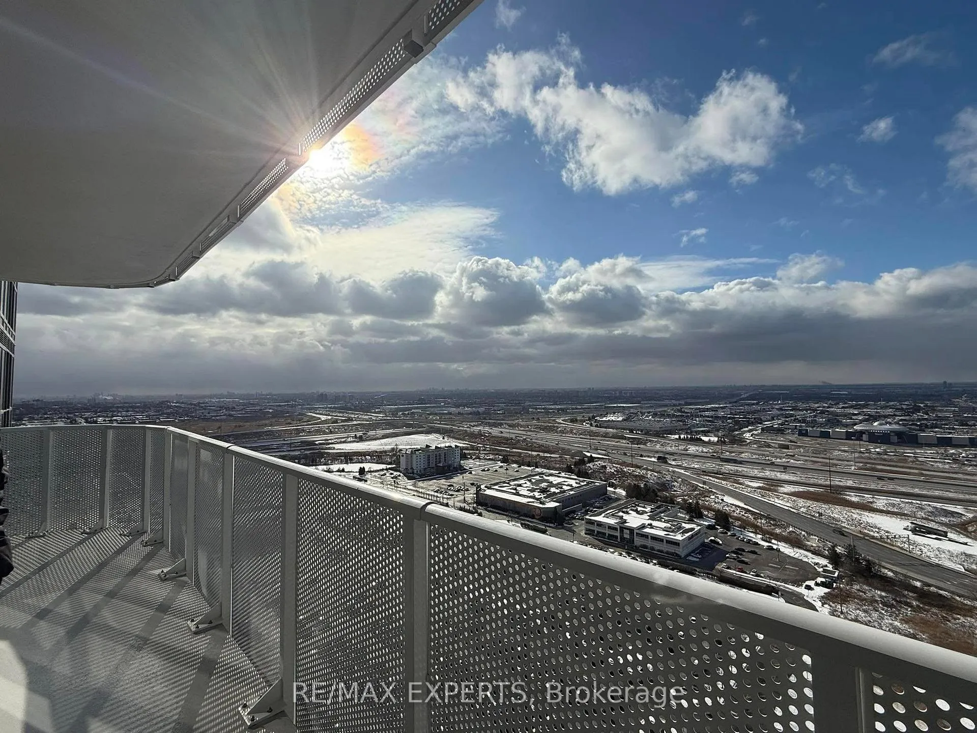 Photo 18 of Unit 3107, 195 Commerce Street, Vaughan, Vaughan Corporate Centre — HOMEH