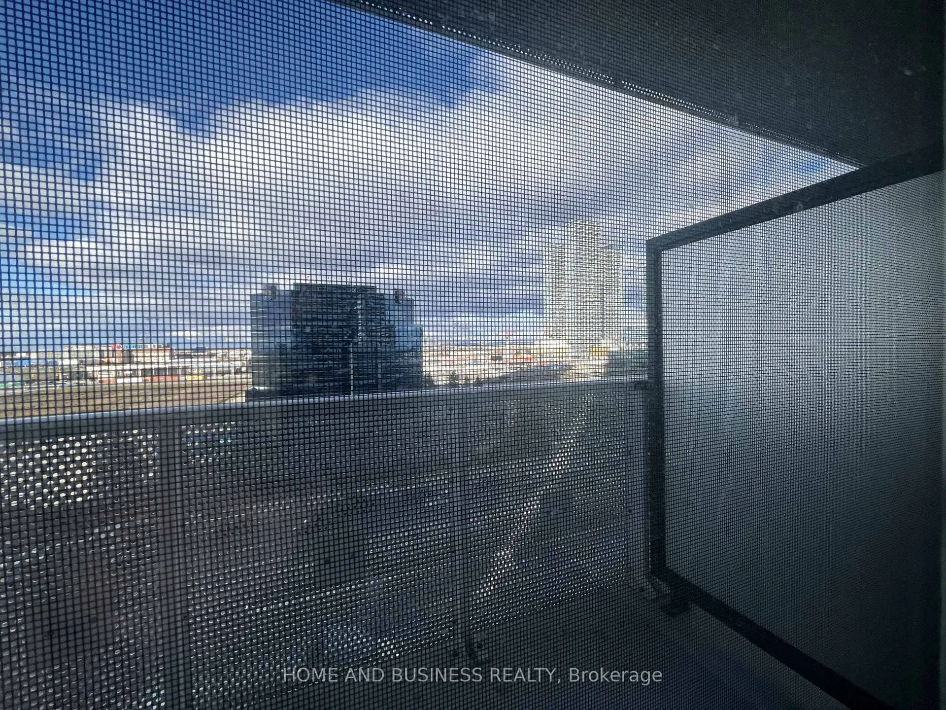 Photo 12 of Unit 703, 8 Interchange Way, Vaughan, Vaughan Corporate Centre — HOMEH