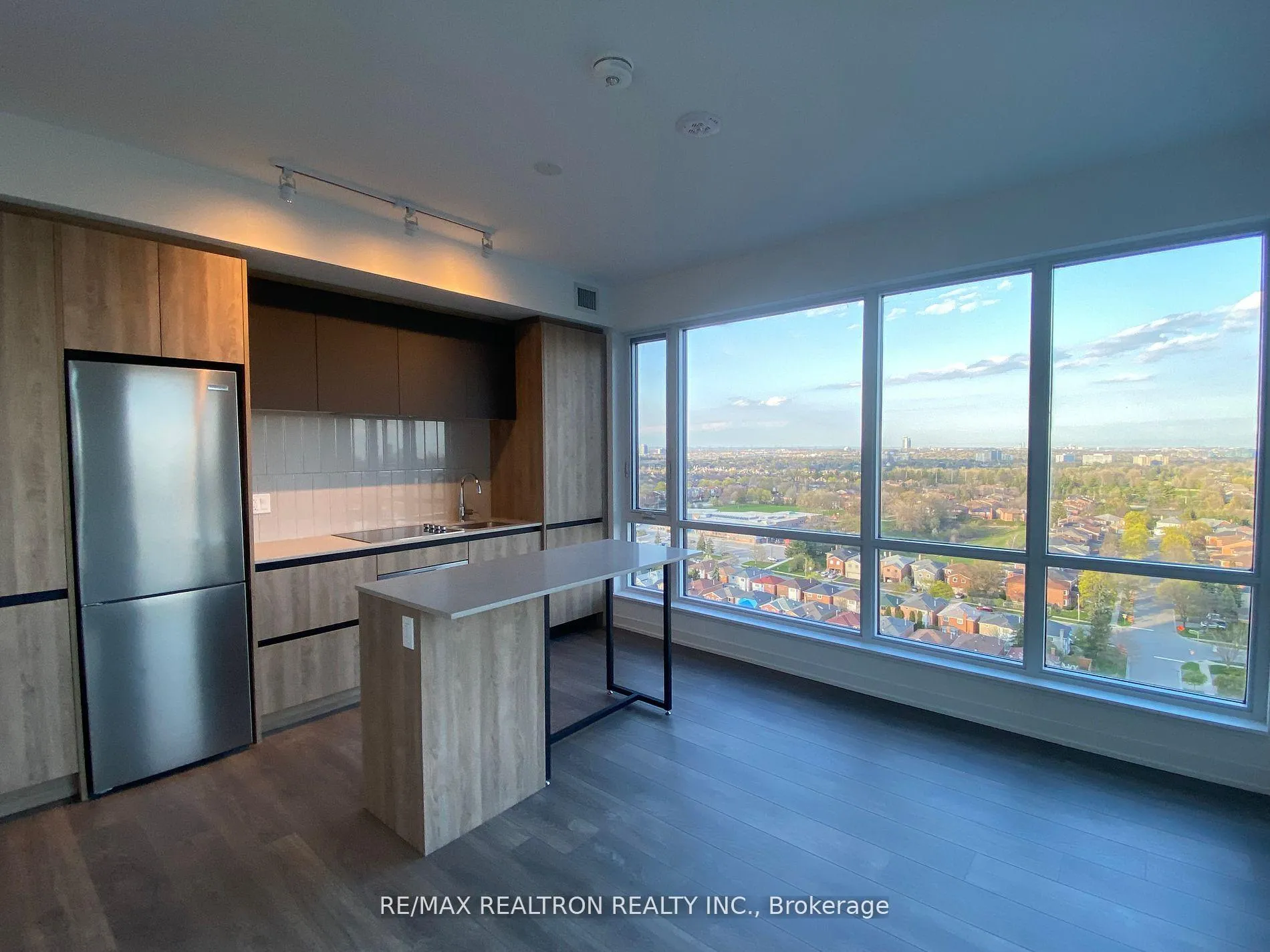 Photo 5 of Unit 1516, 7950 Bathurst Street, Vaughan, Beverley Glen — HOMEH