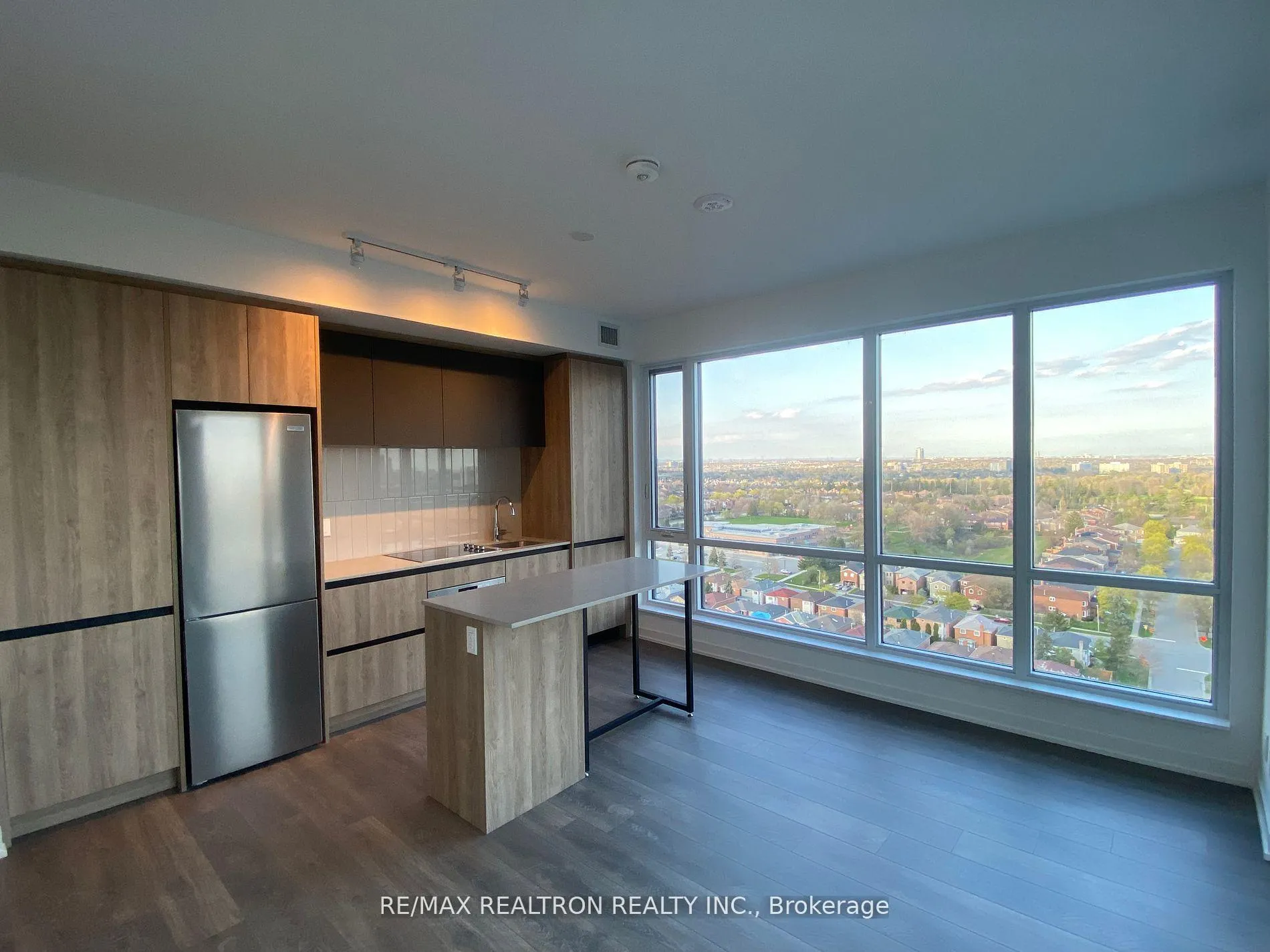 Photo 7 of Unit 1516, 7950 Bathurst Street, Vaughan, Beverley Glen — HOMEH