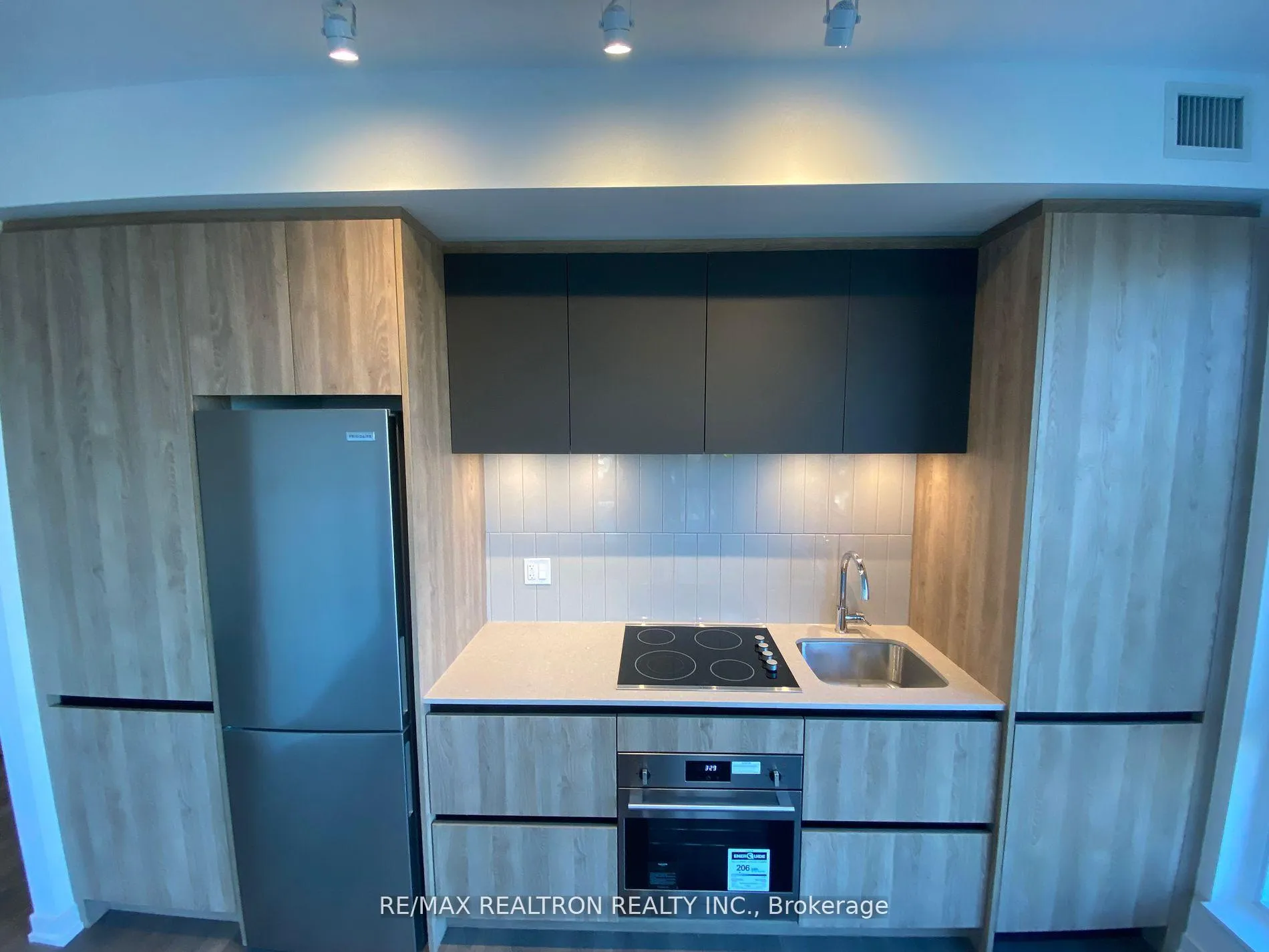 Photo 8 of Unit 1516, 7950 Bathurst Street, Vaughan, Beverley Glen — HOMEH