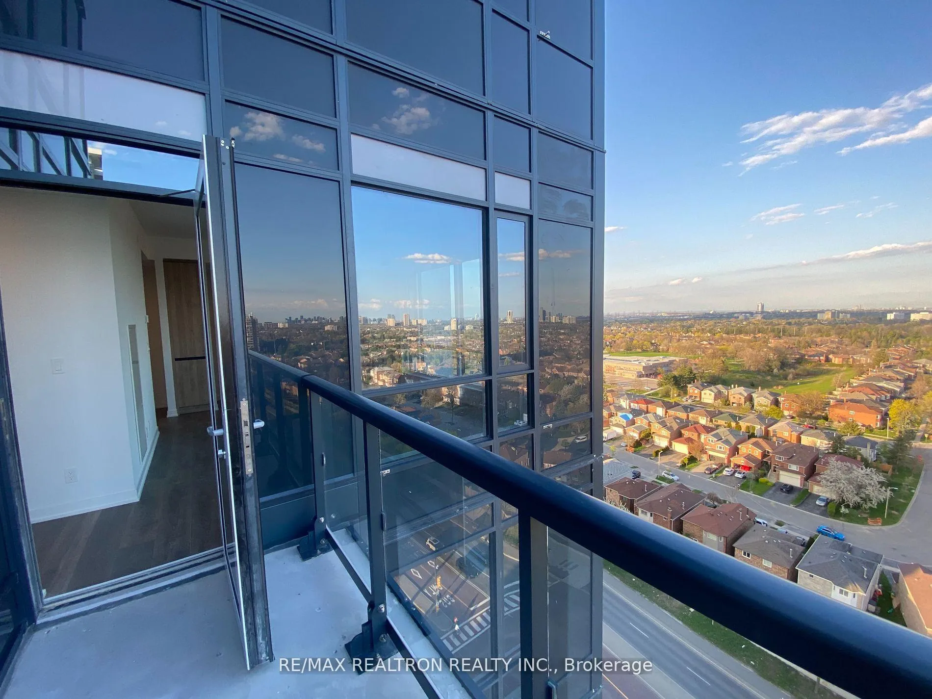 Photo 16 of Unit 1516, 7950 Bathurst Street, Vaughan, Beverley Glen — HOMEH