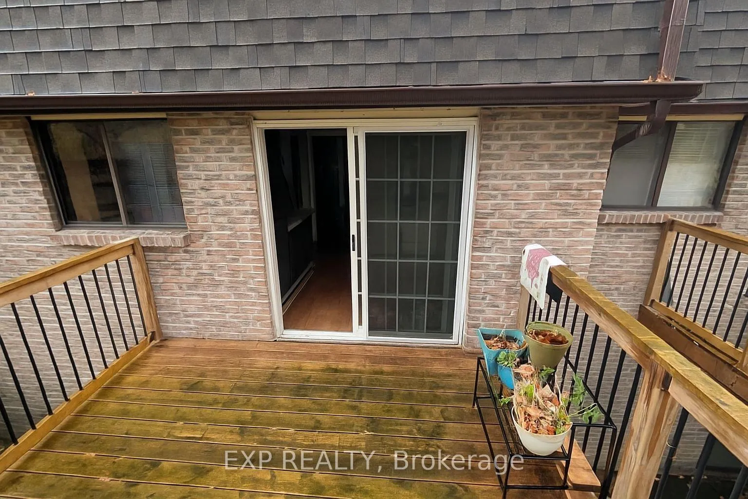 Photo 13 of Unit 33, 350 Camelot Court, Oshawa, Eastdale — HOMEH