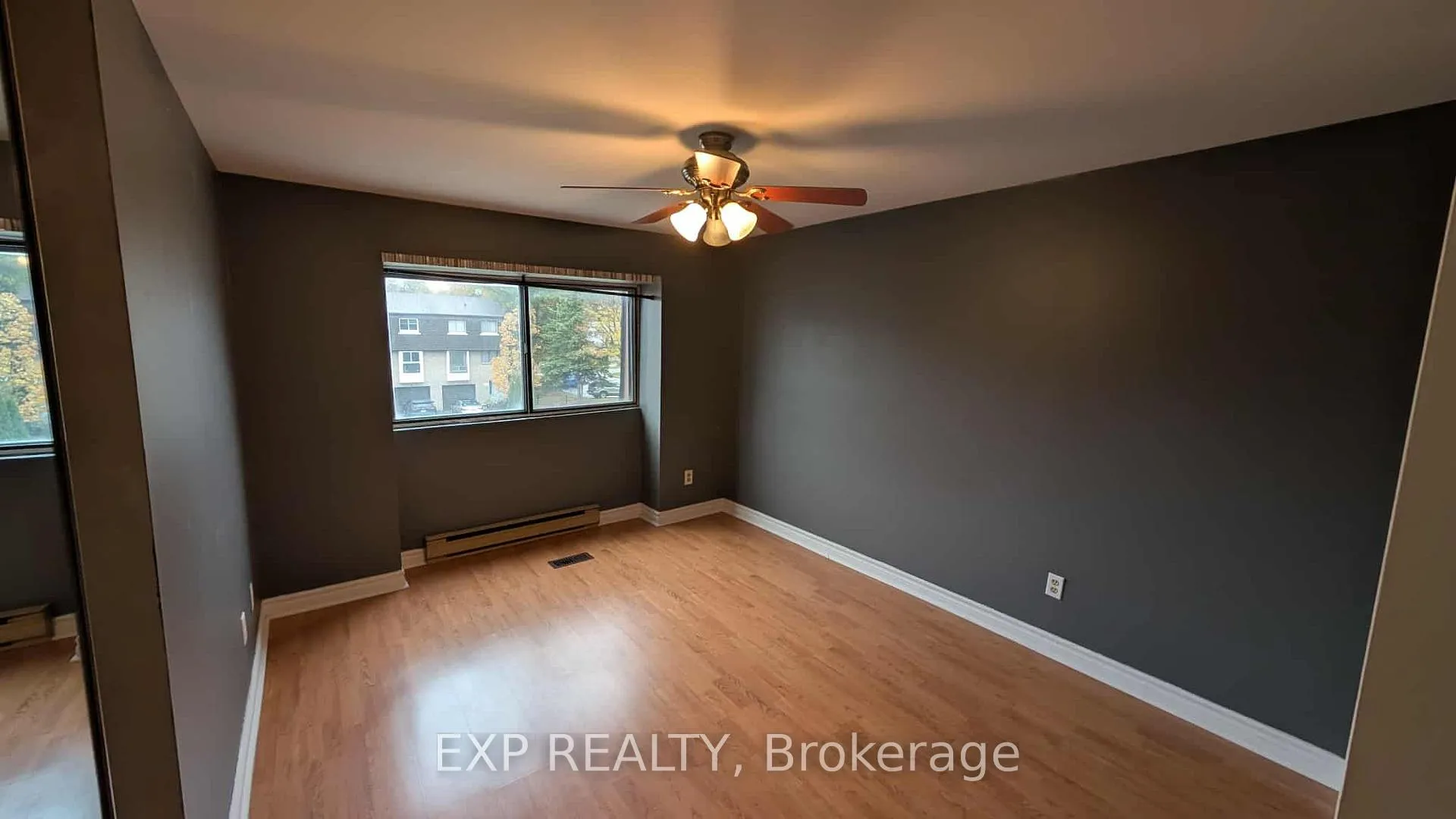 Photo 17 of Unit 33, 350 Camelot Court, Oshawa, Eastdale — HOMEH