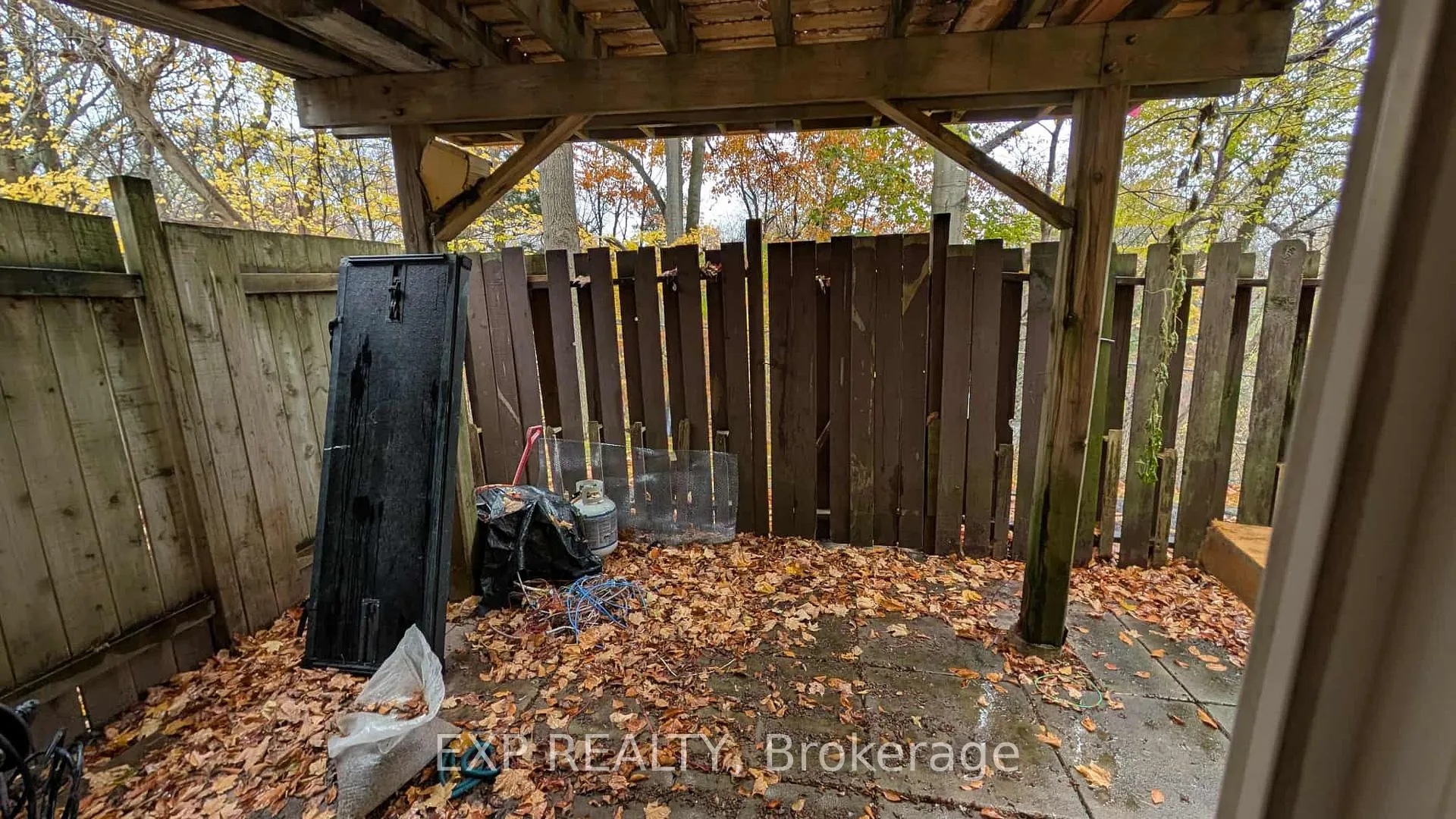 Photo 29 of Unit 33, 350 Camelot Court, Oshawa, Eastdale — HOMEH