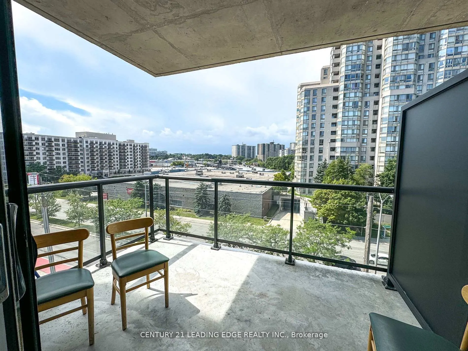 Photo 11 of Unit 706, 3655 kingston Road, Scarborough, Scarborough Village — HOMEH