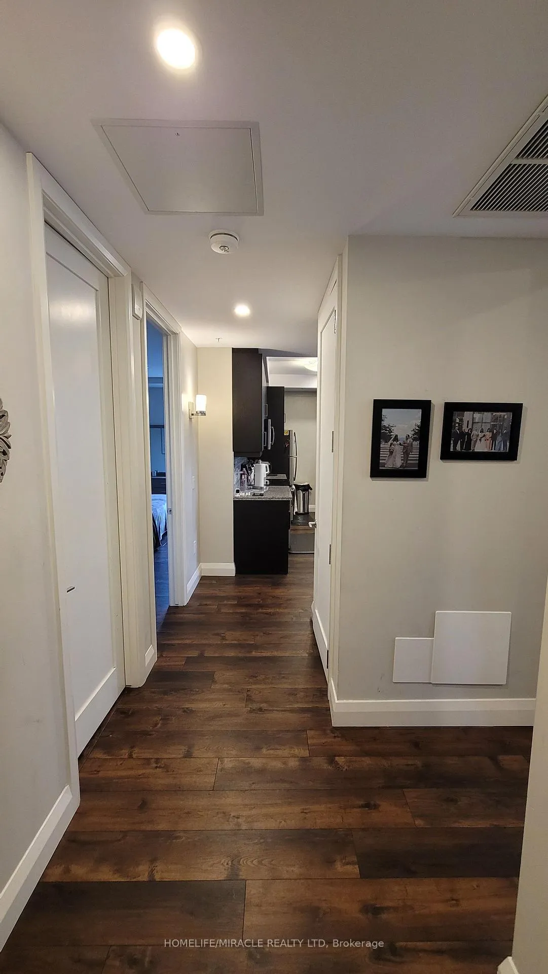 Photo 9 of Unit 422, 118 king Street E, Hamilton, Beasley — HOMEH