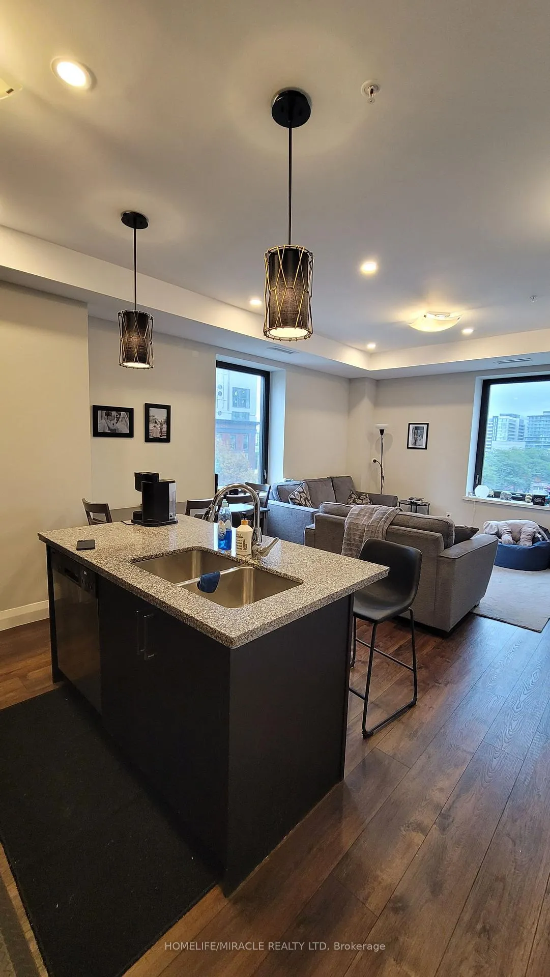 Photo 13 of Unit 422, 118 king Street E, Hamilton, Beasley — HOMEH