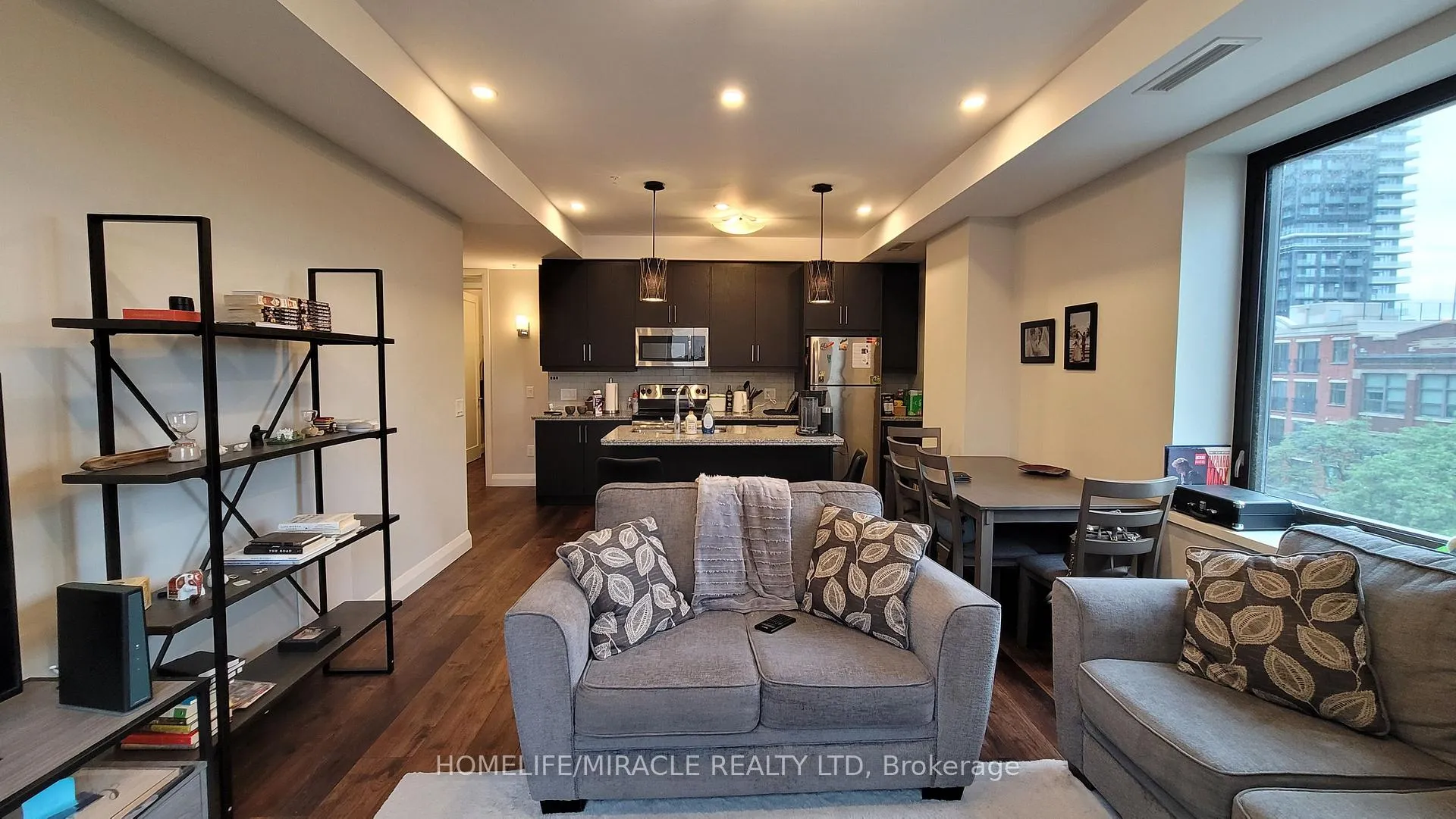 Photo 16 of Unit 422, 118 king Street E, Hamilton, Beasley — HOMEH