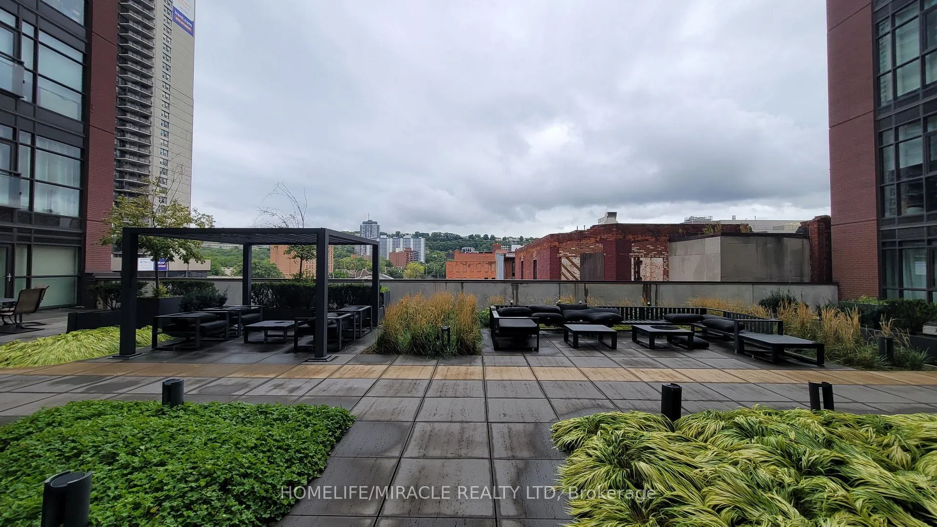 Photo 39 of Unit 422, 118 king Street E, Hamilton, Beasley — HOMEH