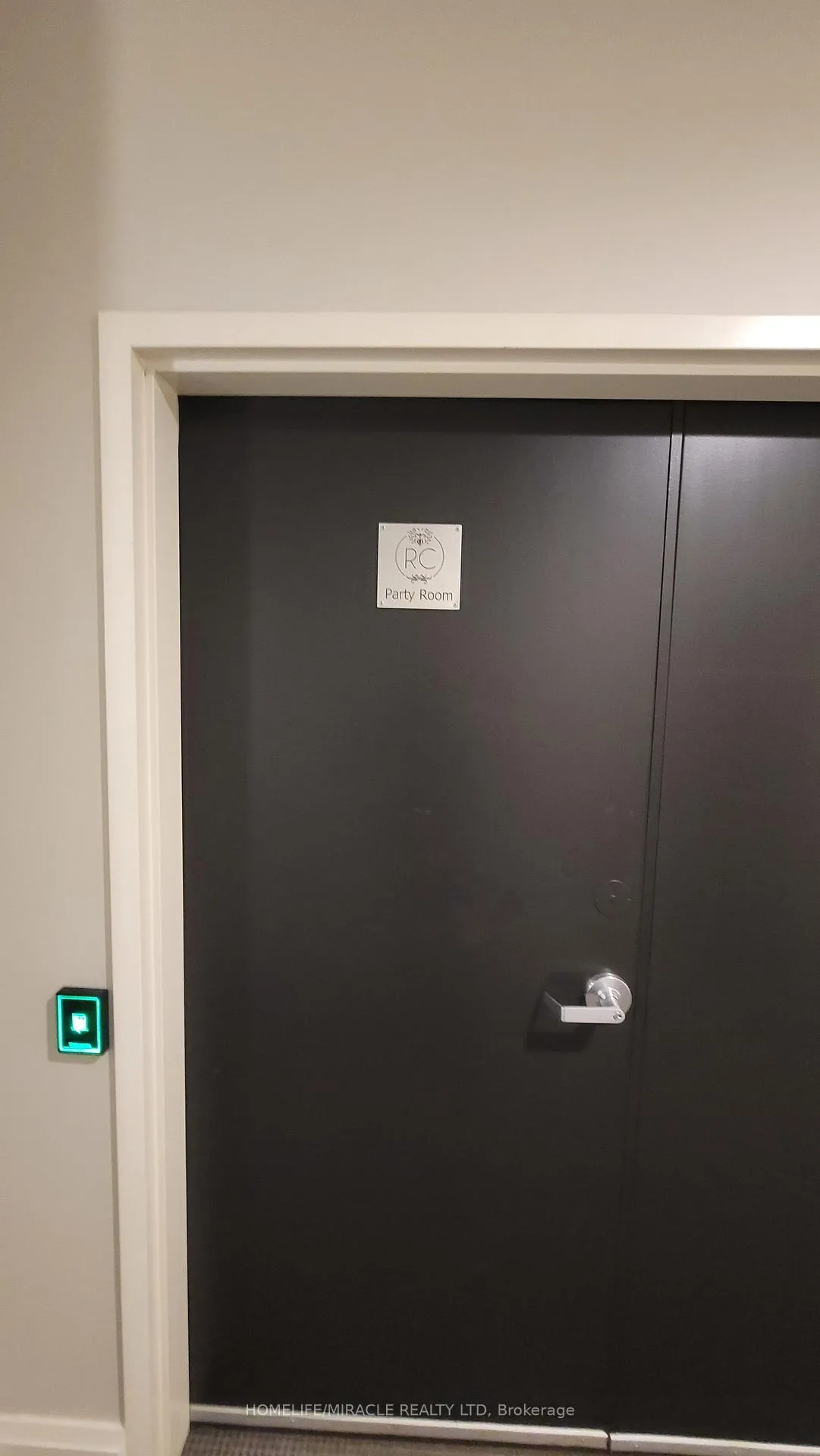 Photo 44 of Unit 422, 118 king Street E, Hamilton, Beasley — HOMEH