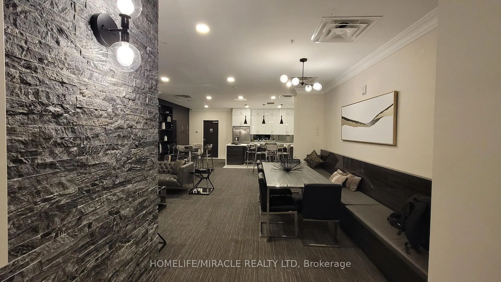 Photo 46 of Unit 422, 118 king Street E, Hamilton, Beasley — HOMEH