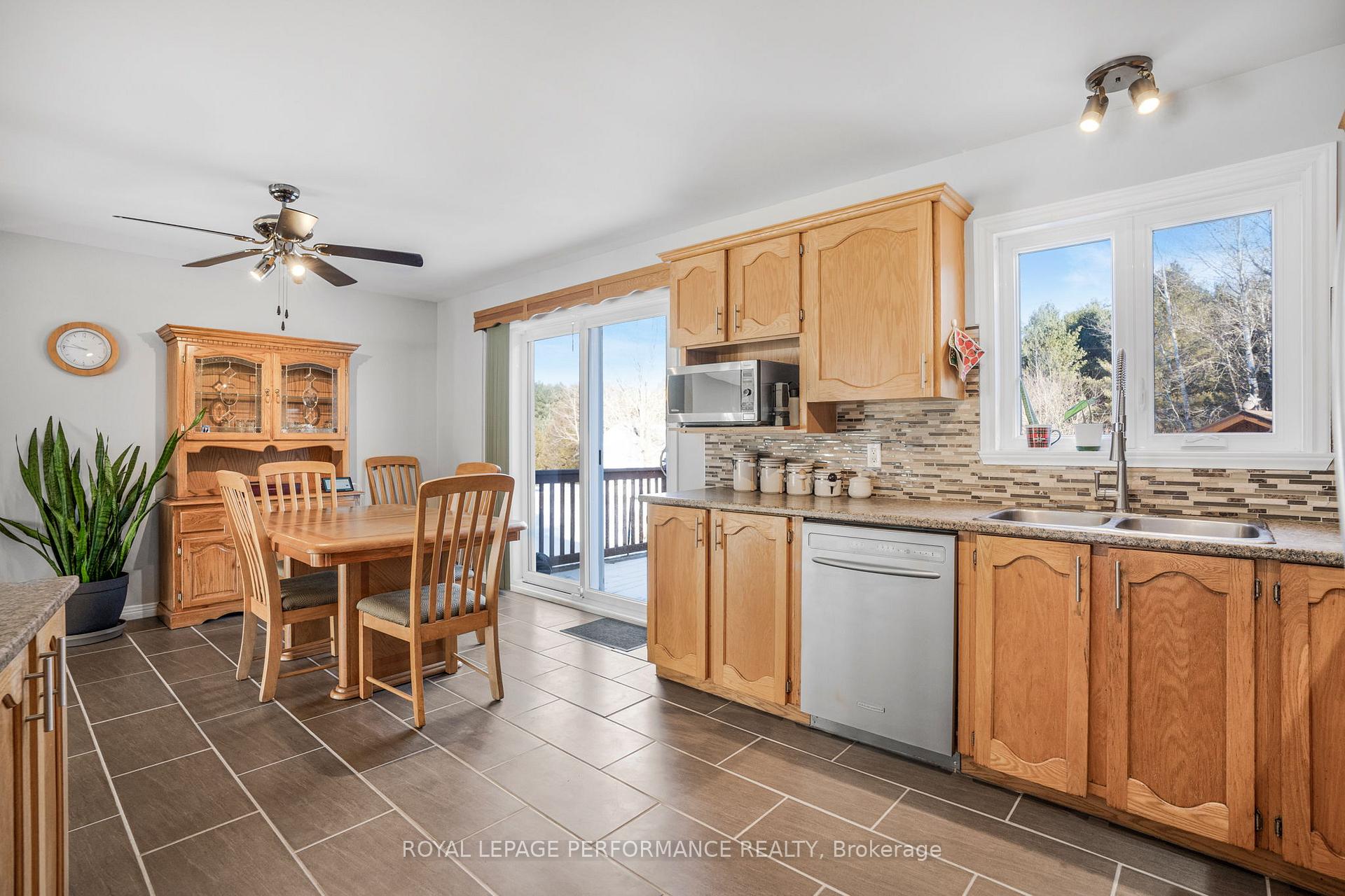Photo 5 of 1073 Greenlane Road W, Champlain, Champlain Twp — HOMEH