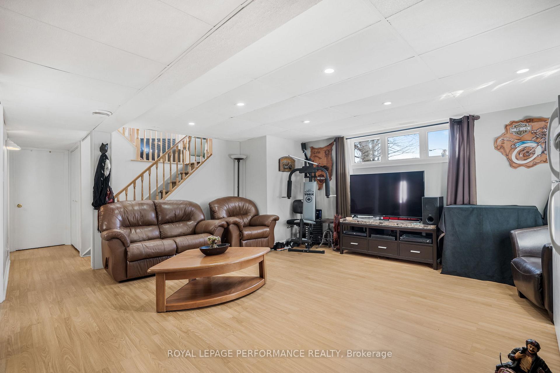 Photo 18 of 1073 Greenlane Road W, Champlain, Champlain Twp — HOMEH