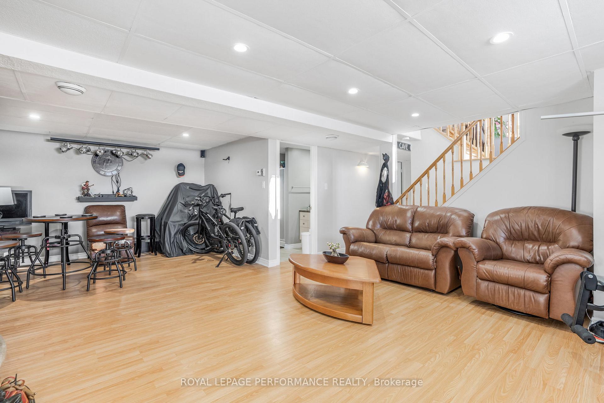 Photo 19 of 1073 Greenlane Road W, Champlain, Champlain Twp — HOMEH