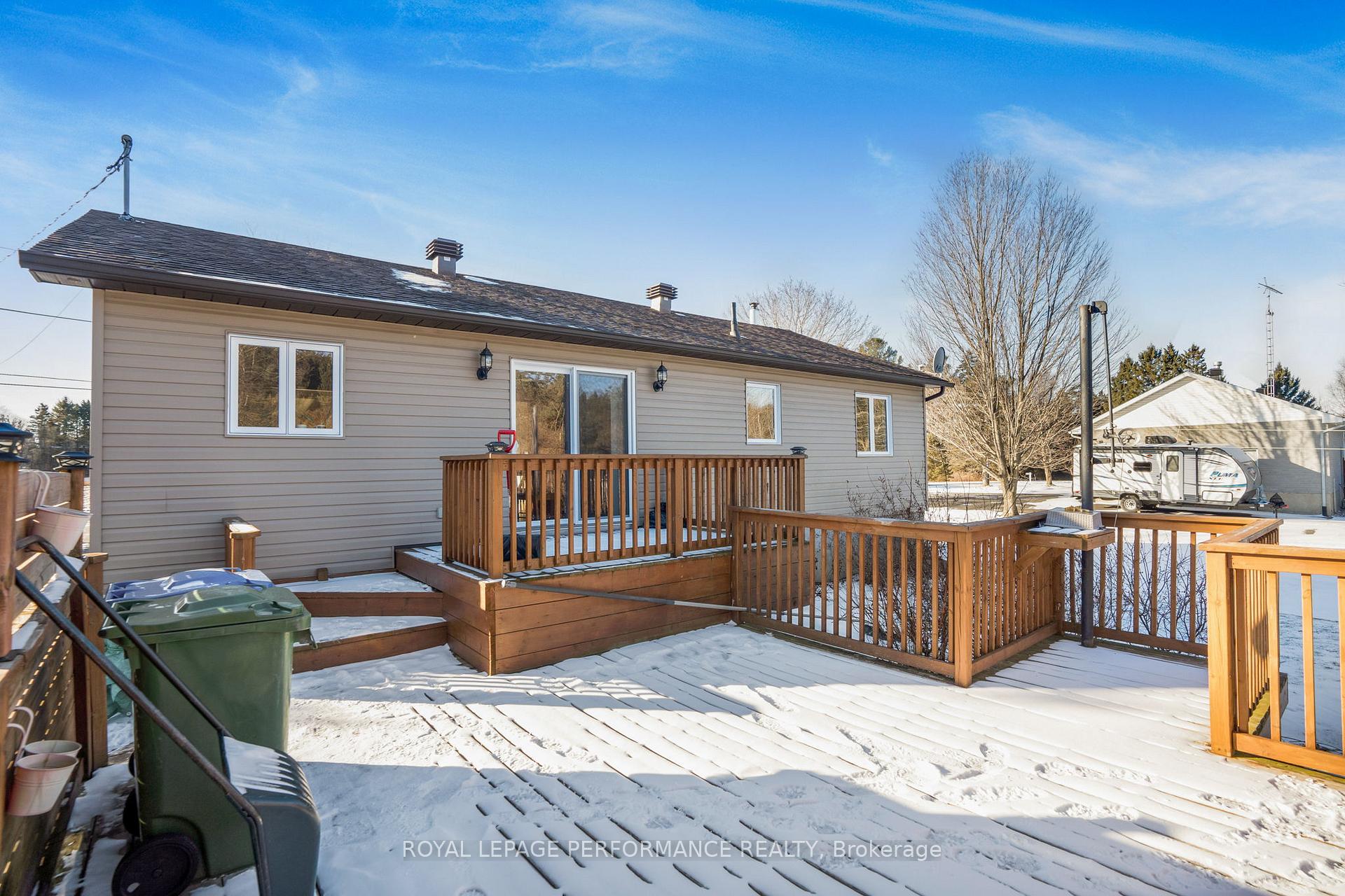 Photo 23 of 1073 Greenlane Road W, Champlain, Champlain Twp — HOMEH