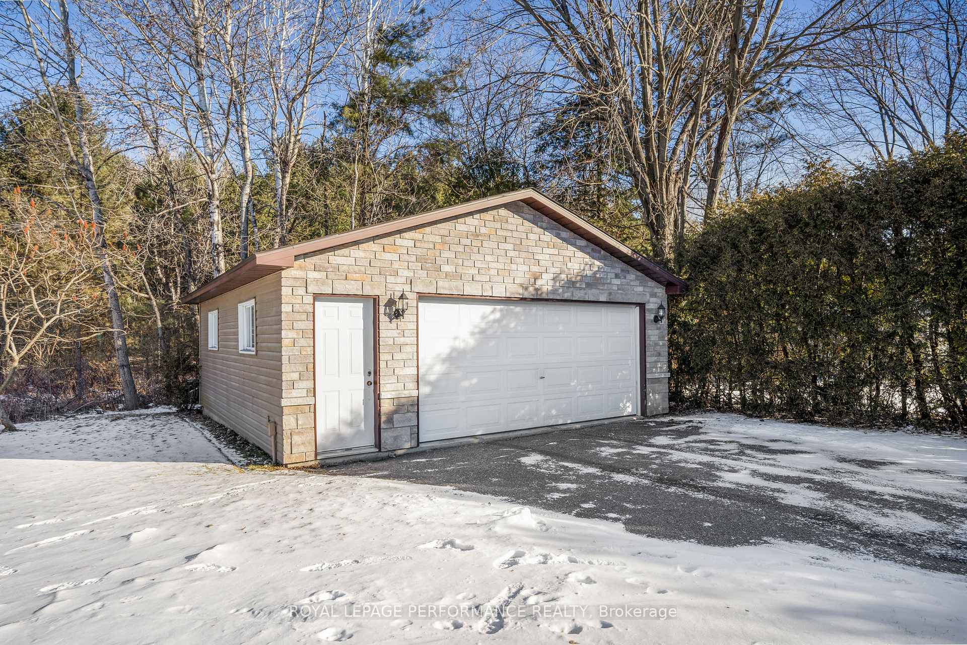 Photo 25 of 1073 Greenlane Road W, Champlain, Champlain Twp — HOMEH