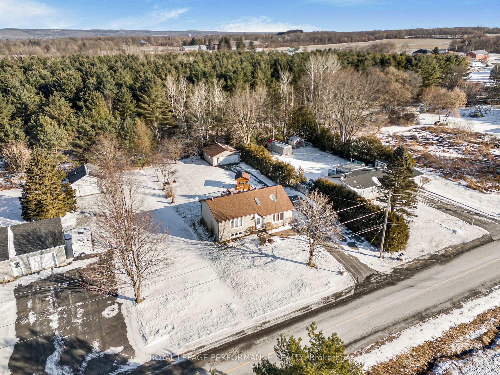 Photo 28 of 1073 Greenlane Road W, Champlain, Champlain Twp — HOMEH