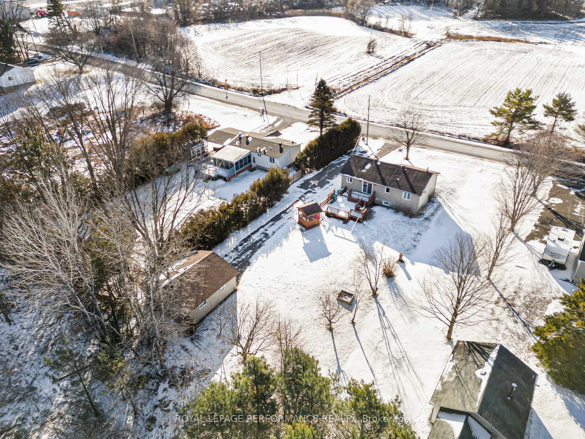 Photo 32 of 1073 Greenlane Road W, Champlain, Champlain Twp — HOMEH