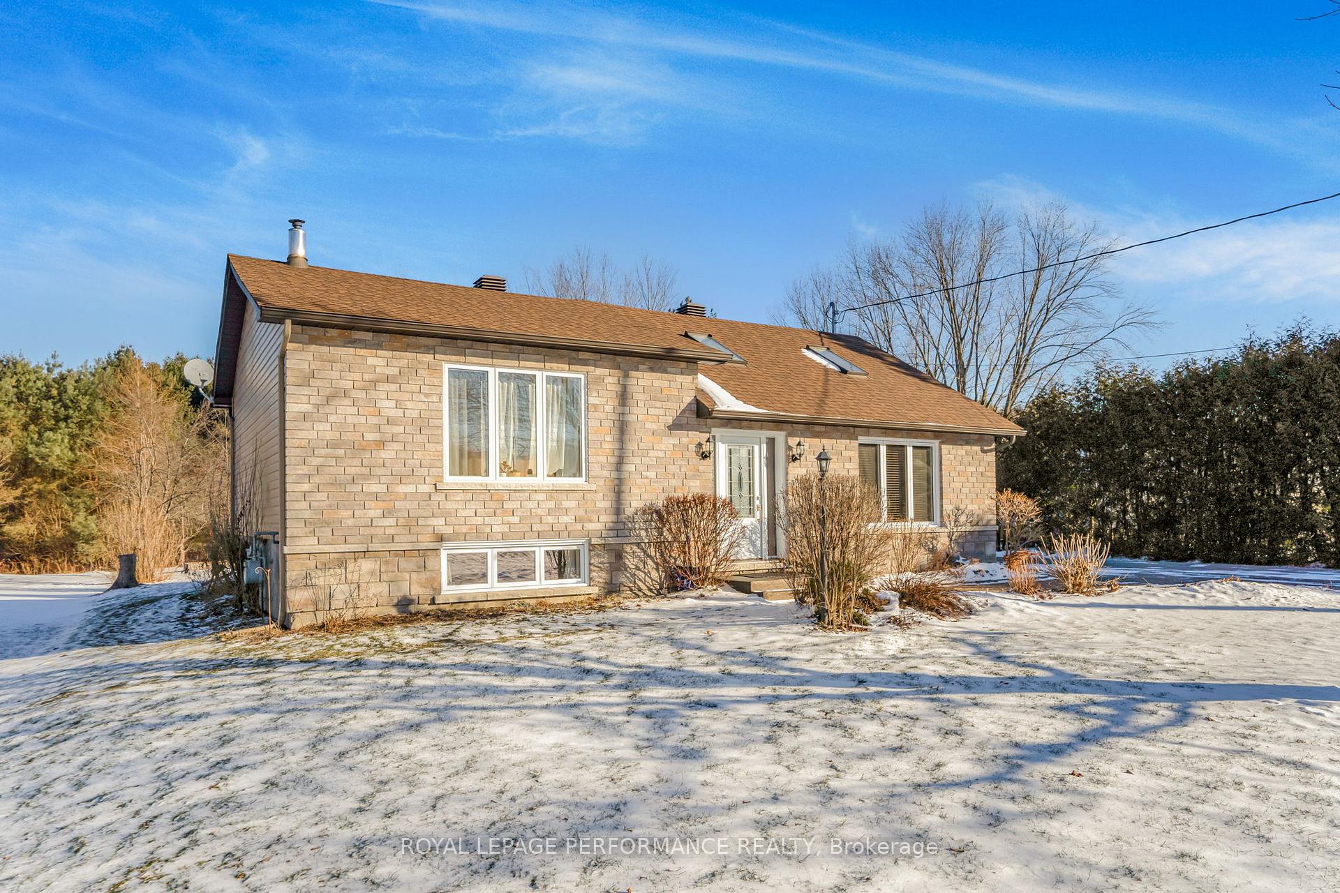 Photo 35 of 1073 Greenlane Road W, Champlain, Champlain Twp — HOMEH