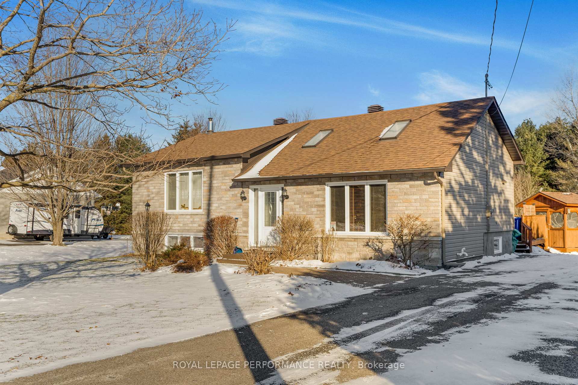 Photo 36 of 1073 Greenlane Road W, Champlain, Champlain Twp — HOMEH