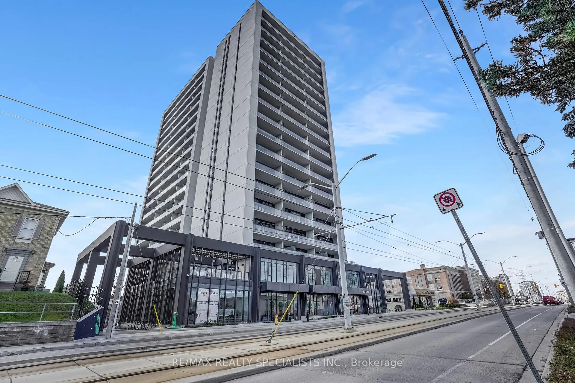 Photo 2 of Unit 1611, 741 King Street W, Kitchener — HOMEH