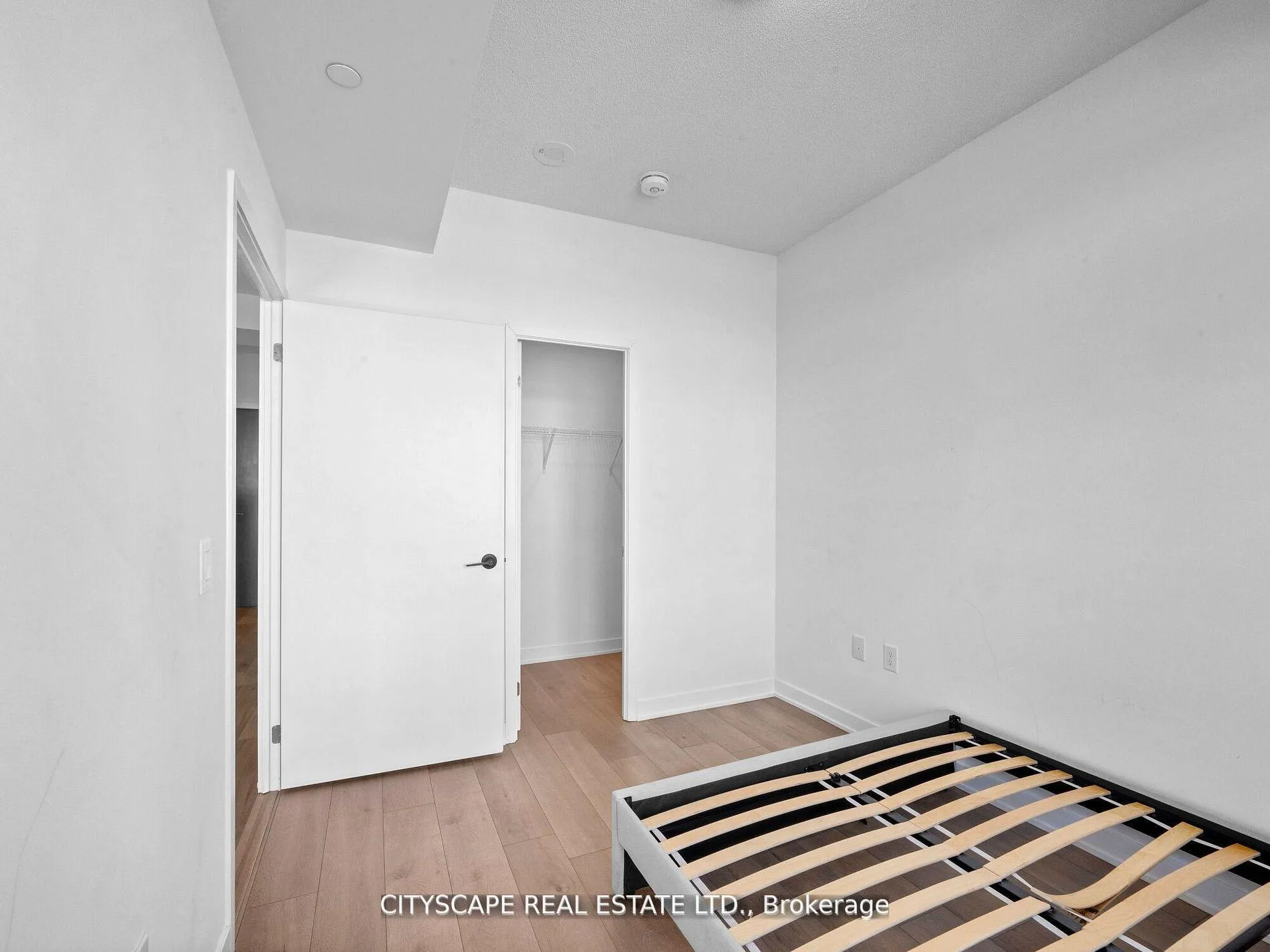 Photo 12 of Unit 1516, 10 Honeycrisp Crescent N, Vaughan, Vaughan Corporate Centre — HOMEH