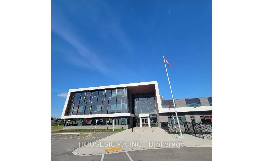 Photo 14 of 64 Lomond Lane, Kitchener — HOMEH