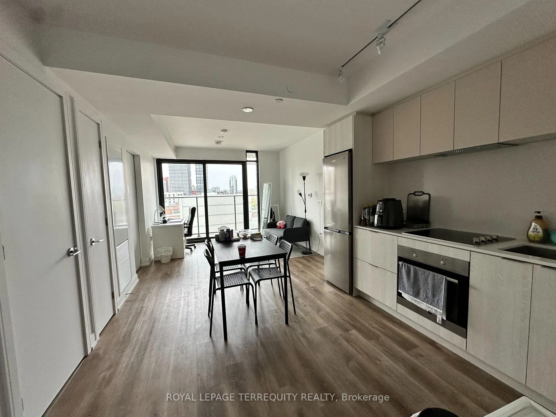 Photo 3 of Unit 812, 1 Jarvis Street, Hamilton, Beasley — HOMEH
