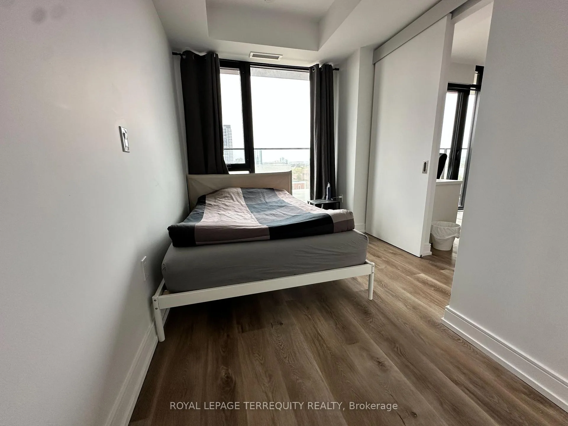 Photo 10 of Unit 812, 1 Jarvis Street, Hamilton, Beasley — HOMEH