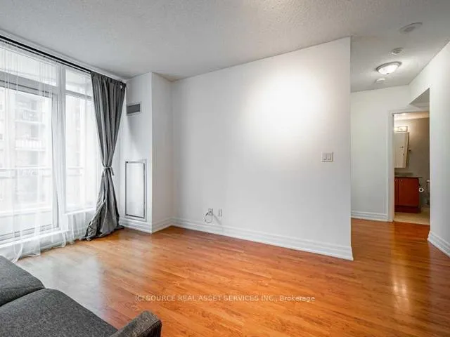 Photo 8 of Unit 901, 8 Scollard Street, Toronto, The Annex — HOMEH