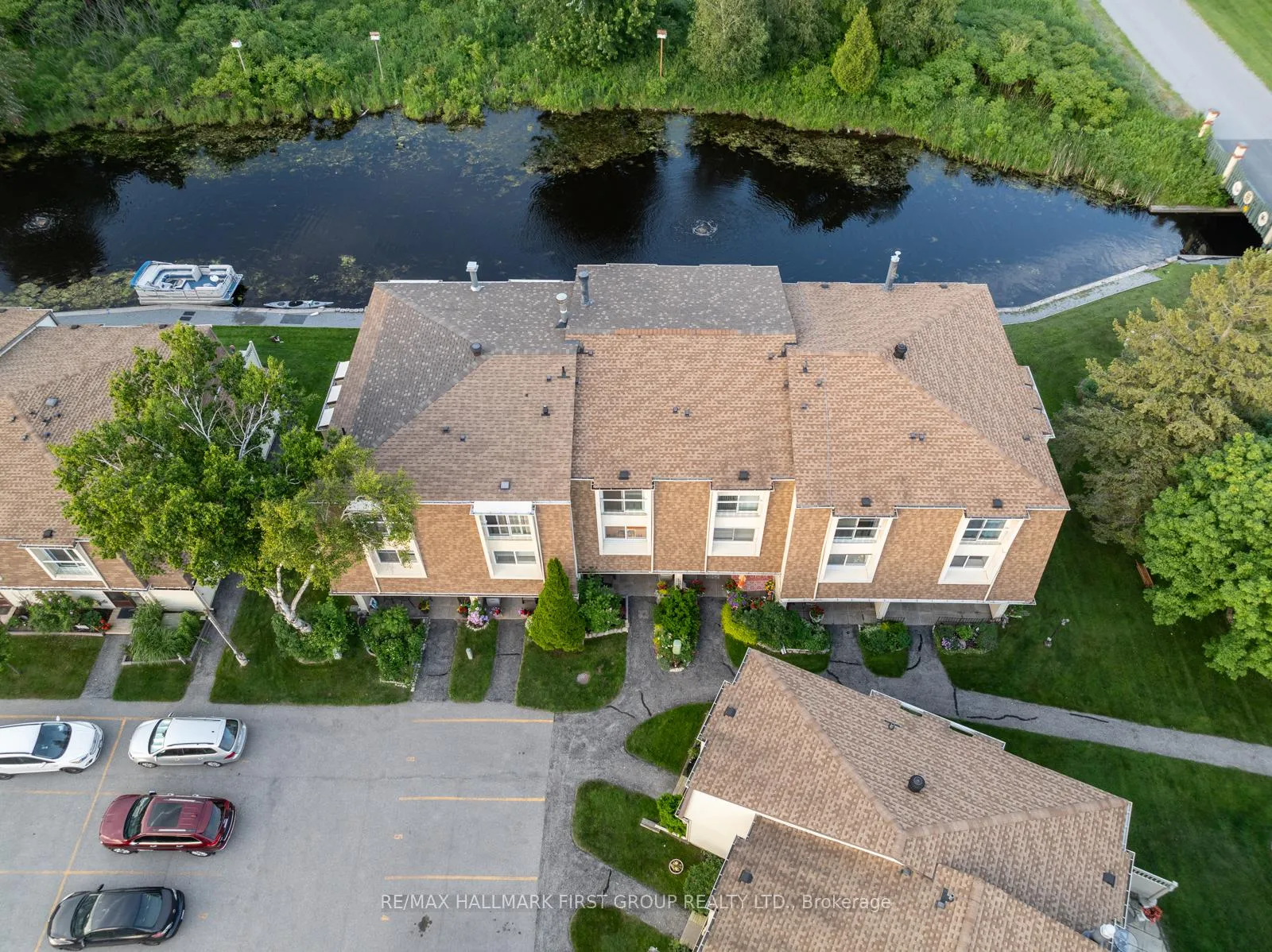 Photo 2 of Unit 9, 4 Paradise Boulevard, Ramara, Brechin — HOMEH