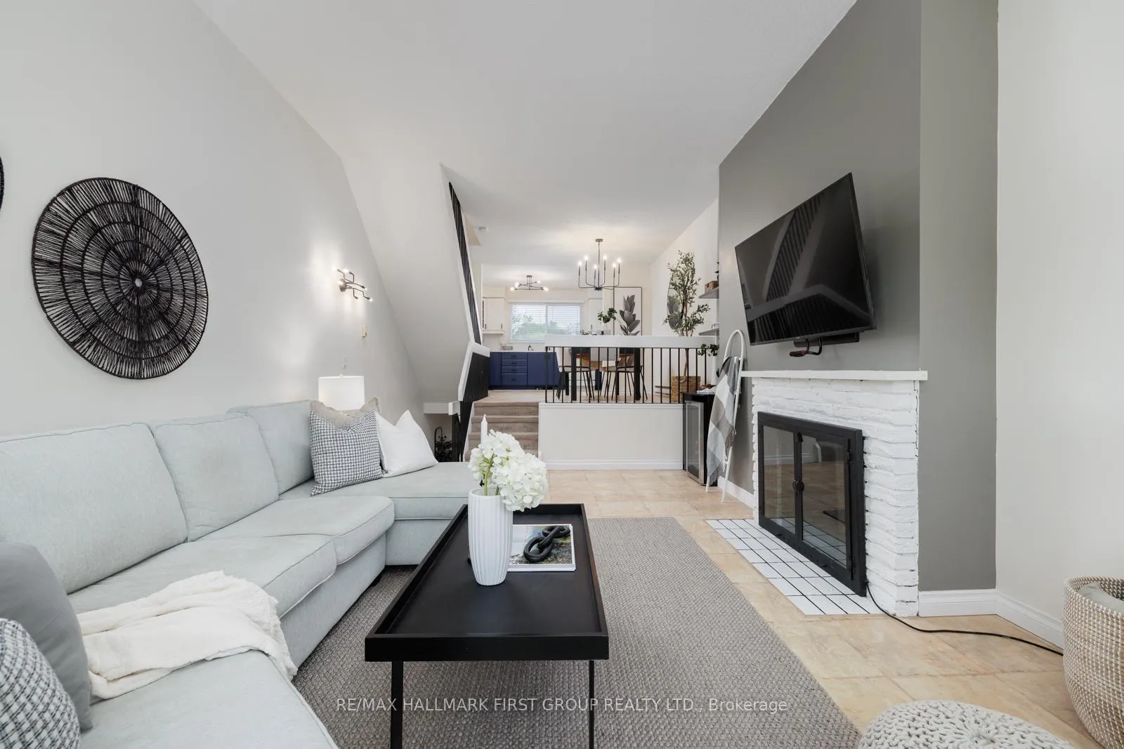 Photo 7 of Unit 9, 4 Paradise Boulevard, Ramara, Brechin — HOMEH