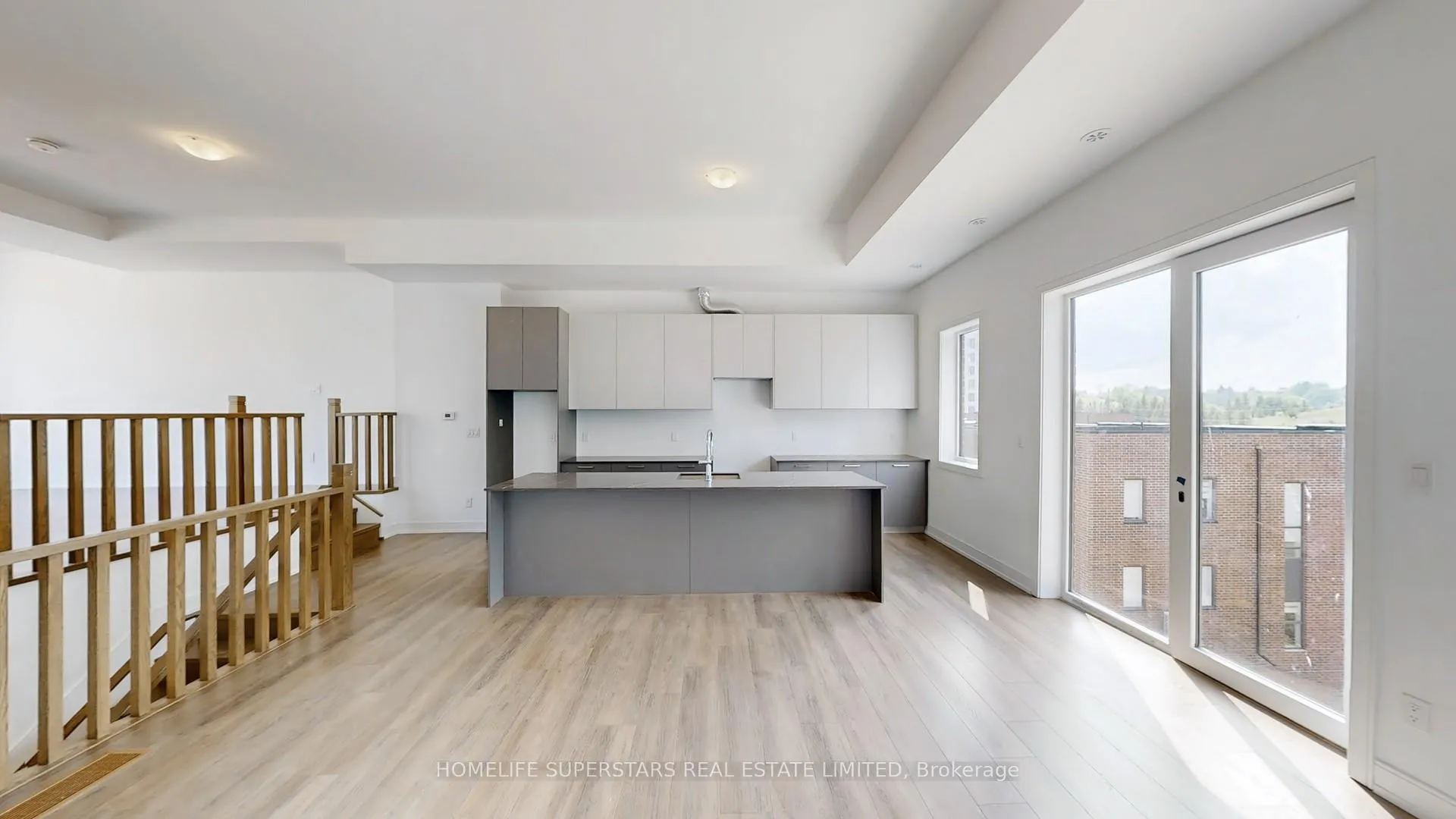 Photo 9 of 61 Desiree Place, Caledon, Bolton West — HOMEH