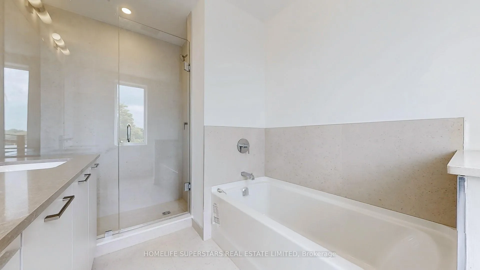 Photo 25 of 61 Desiree Place, Caledon, Bolton West — HOMEH