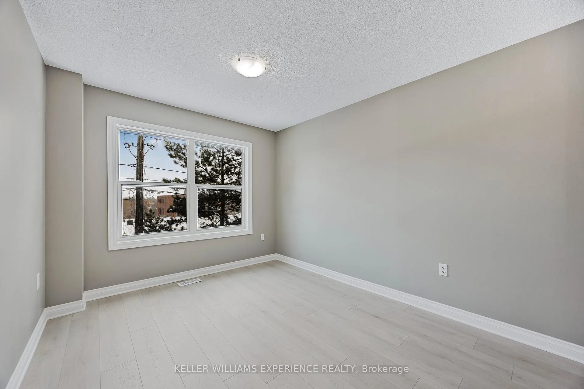 Photo 13 of Unit #14, 120 D'Ambrosio Drive, Barrie, Painswick North — HOMEH