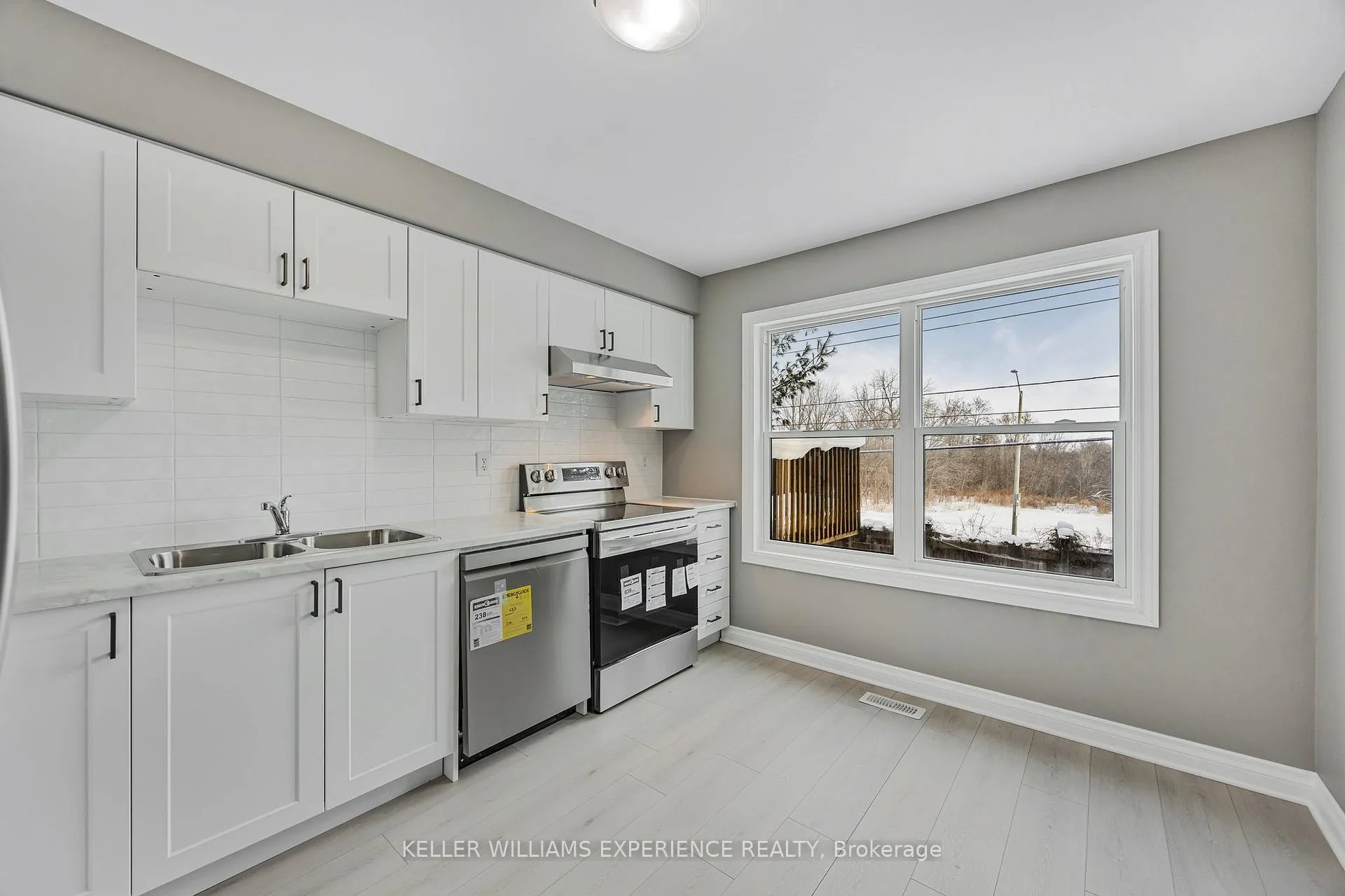 Photo 20 of Unit #14, 120 D'Ambrosio Drive, Barrie, Painswick North — HOMEH