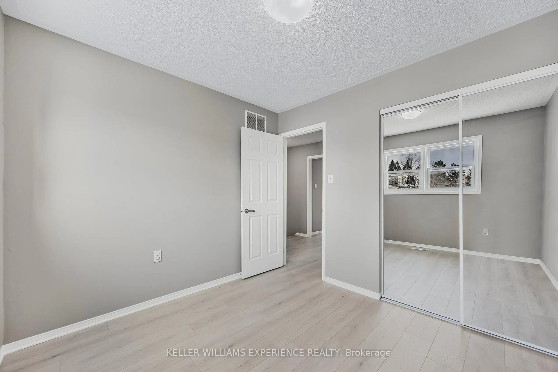 Photo 27 of Unit #14, 120 D'Ambrosio Drive, Barrie, Painswick North — HOMEH