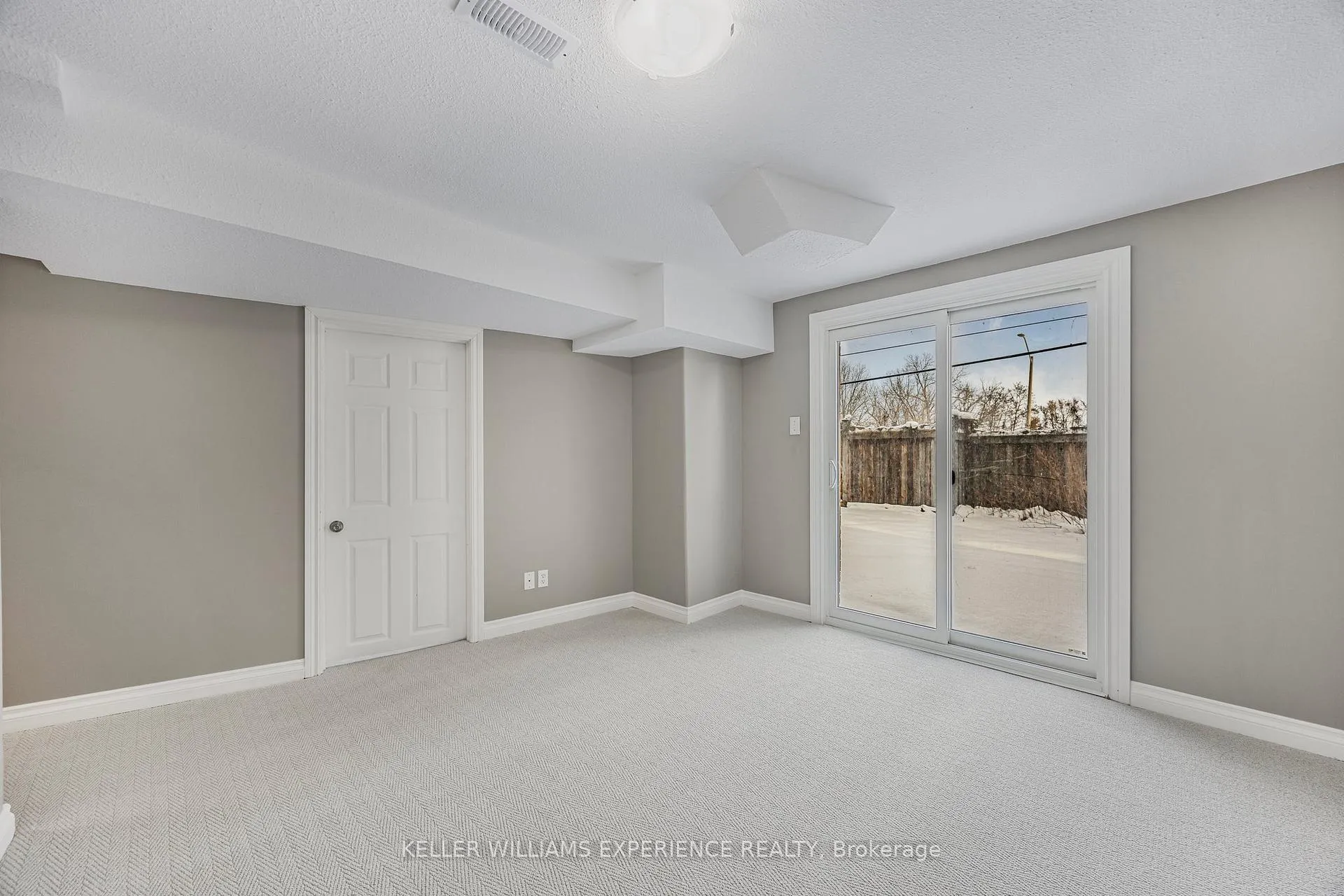Photo 31 of Unit #14, 120 D'Ambrosio Drive, Barrie, Painswick North — HOMEH