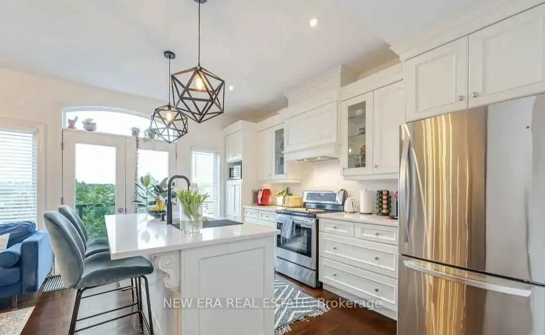 Photo 2 of Unit E, 366 Bay Street E, Hamilton, North End — HOMEH